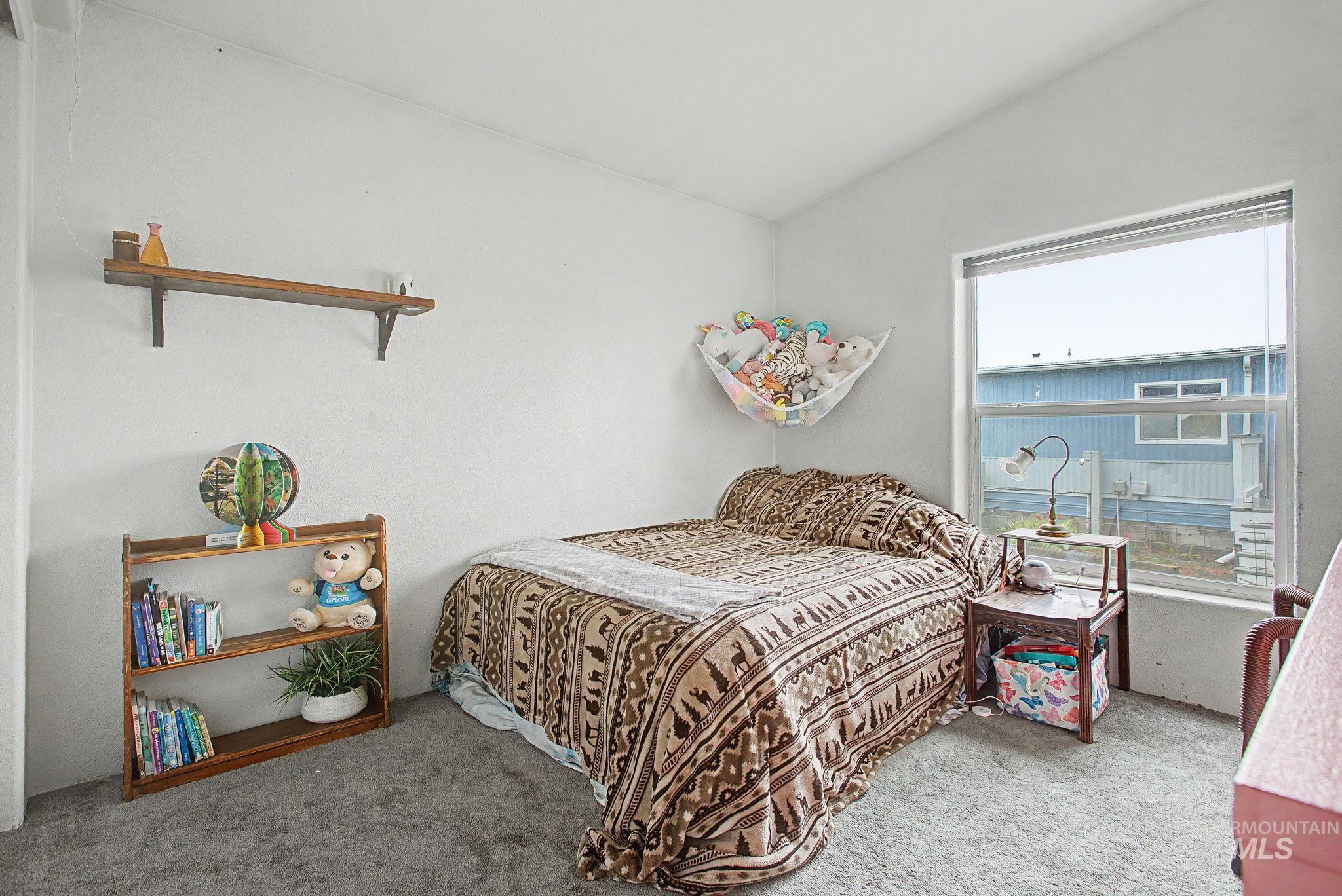 2221 Cedar Avenue, Lewiston, Idaho 83501, 3 Bedrooms, 2 Bathrooms, Residential For Sale, Price $330,000, 98982725