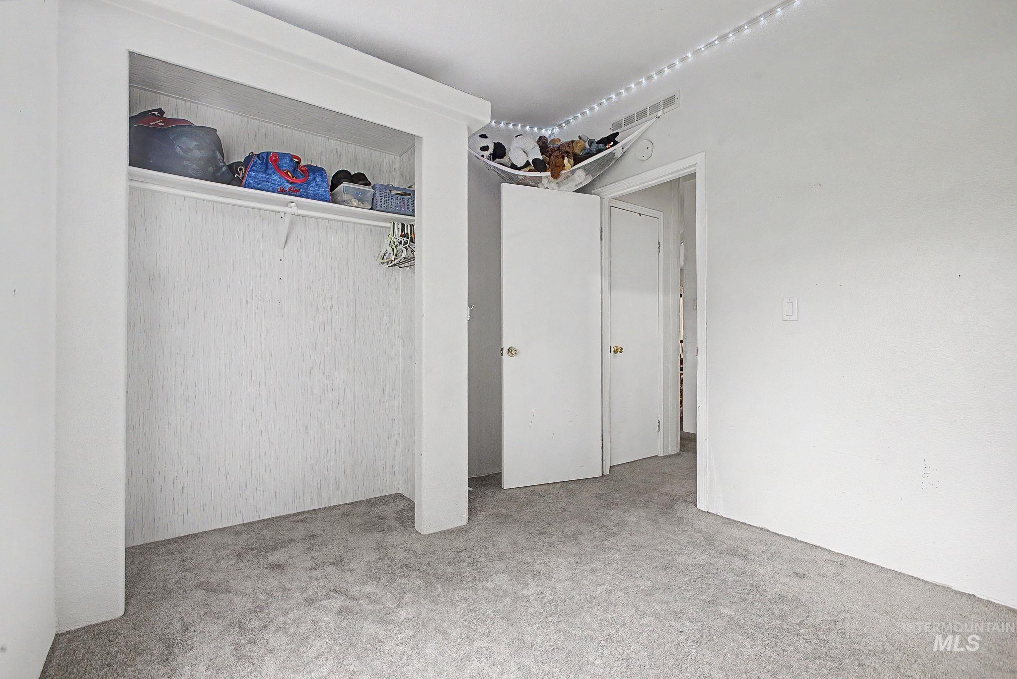 2221 Cedar Avenue, Lewiston, Idaho 83501, 3 Bedrooms, 2 Bathrooms, Residential For Sale, Price $330,000, 98982725