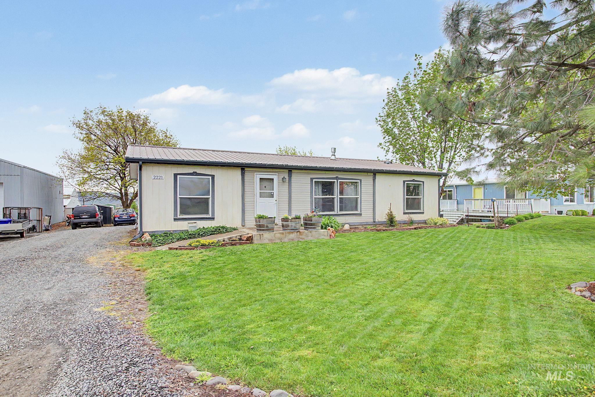 2221 Cedar Avenue, Lewiston, Idaho 83501, 3 Bedrooms, 2 Bathrooms, Residential For Sale, Price $330,000, 98982725