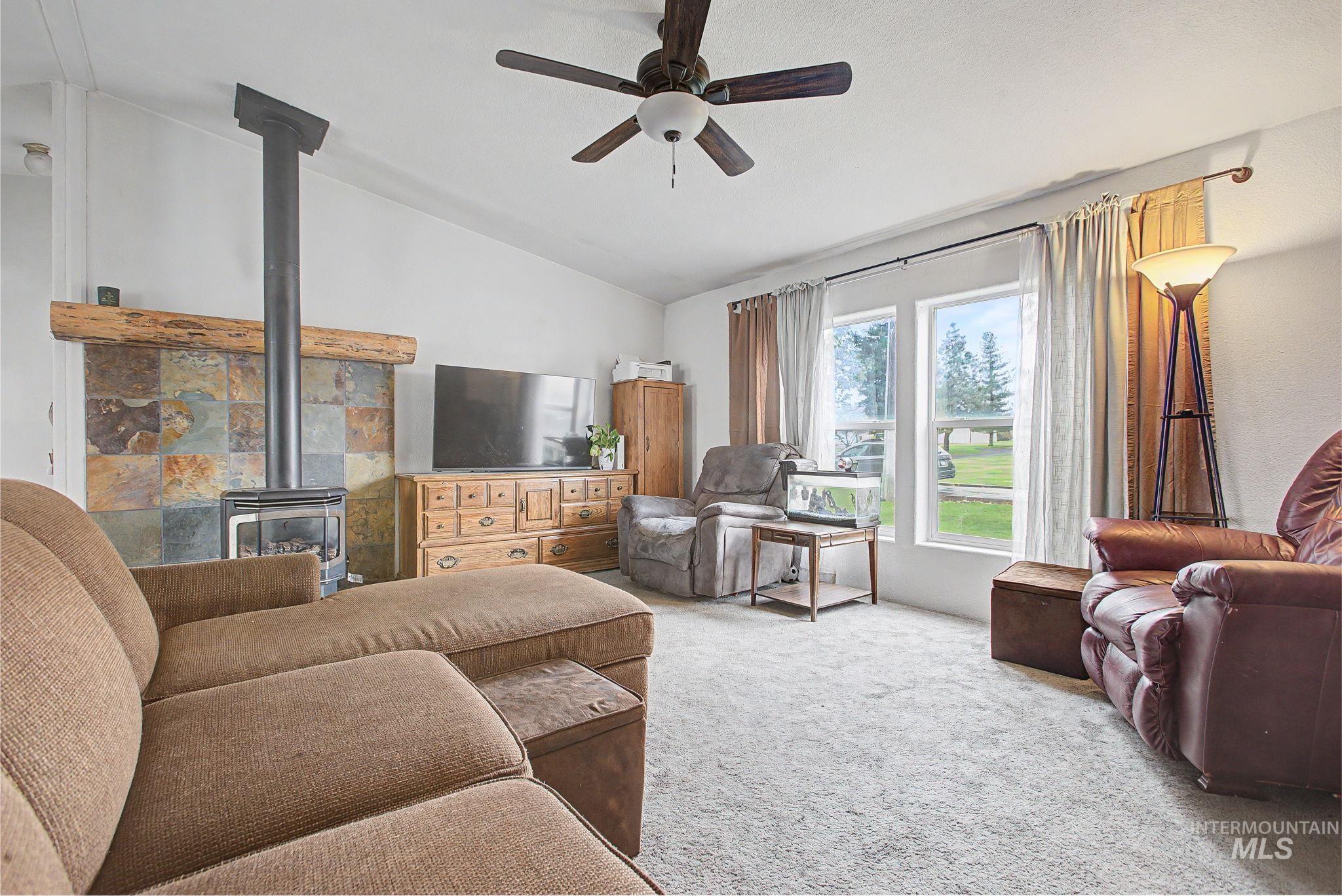 2221 Cedar Avenue, Lewiston, Idaho 83501, 3 Bedrooms, 2 Bathrooms, Residential For Sale, Price $330,000, 98982725