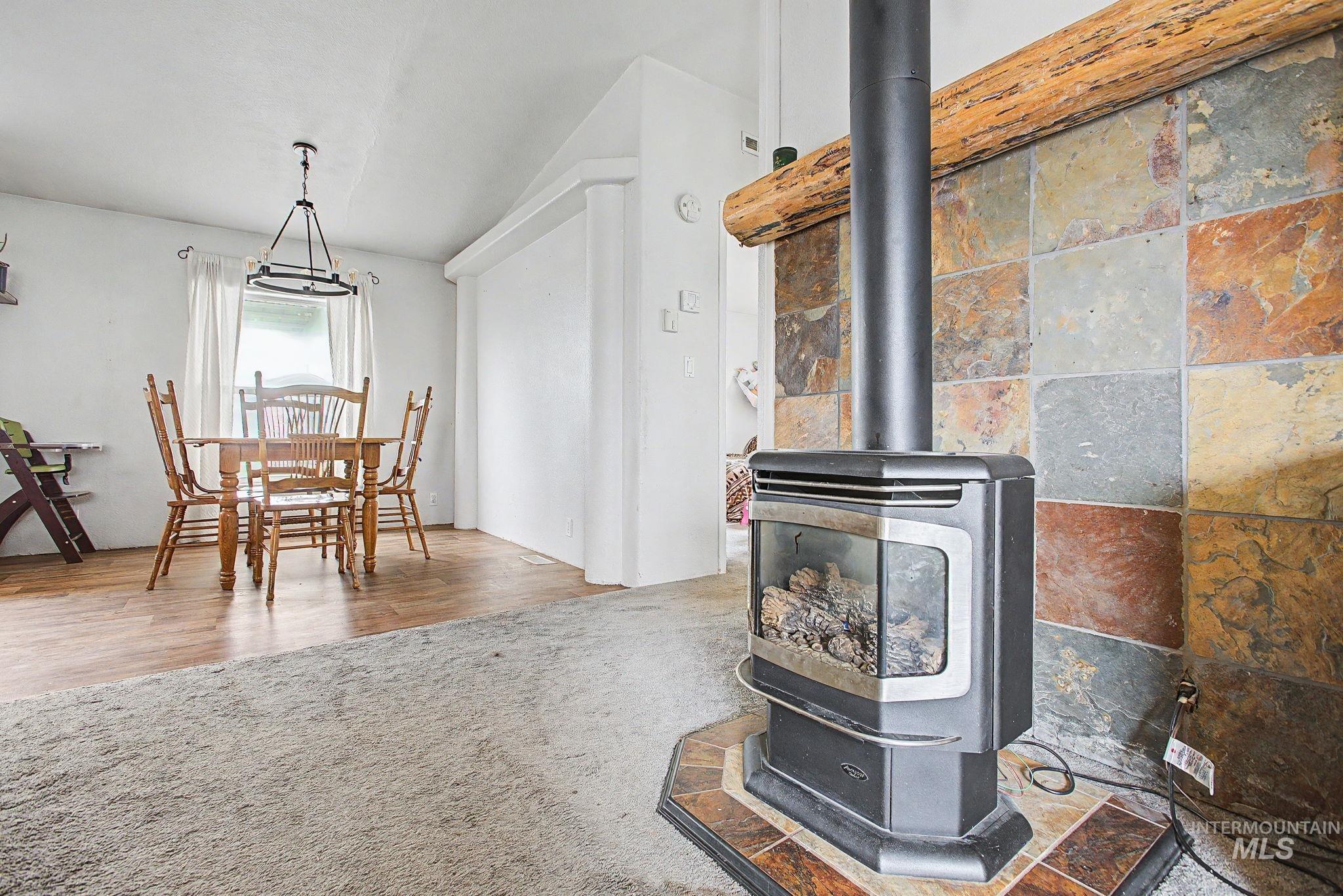 2221 Cedar Avenue, Lewiston, Idaho 83501, 3 Bedrooms, 2 Bathrooms, Residential For Sale, Price $330,000, 98982725