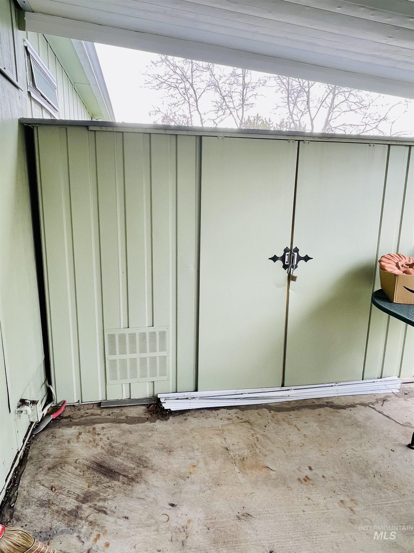 10609 W Abram Ln, Boise, Idaho 83713, 2 Bedrooms, 2 Bathrooms, Residential For Sale, Price $135,000, 98982727