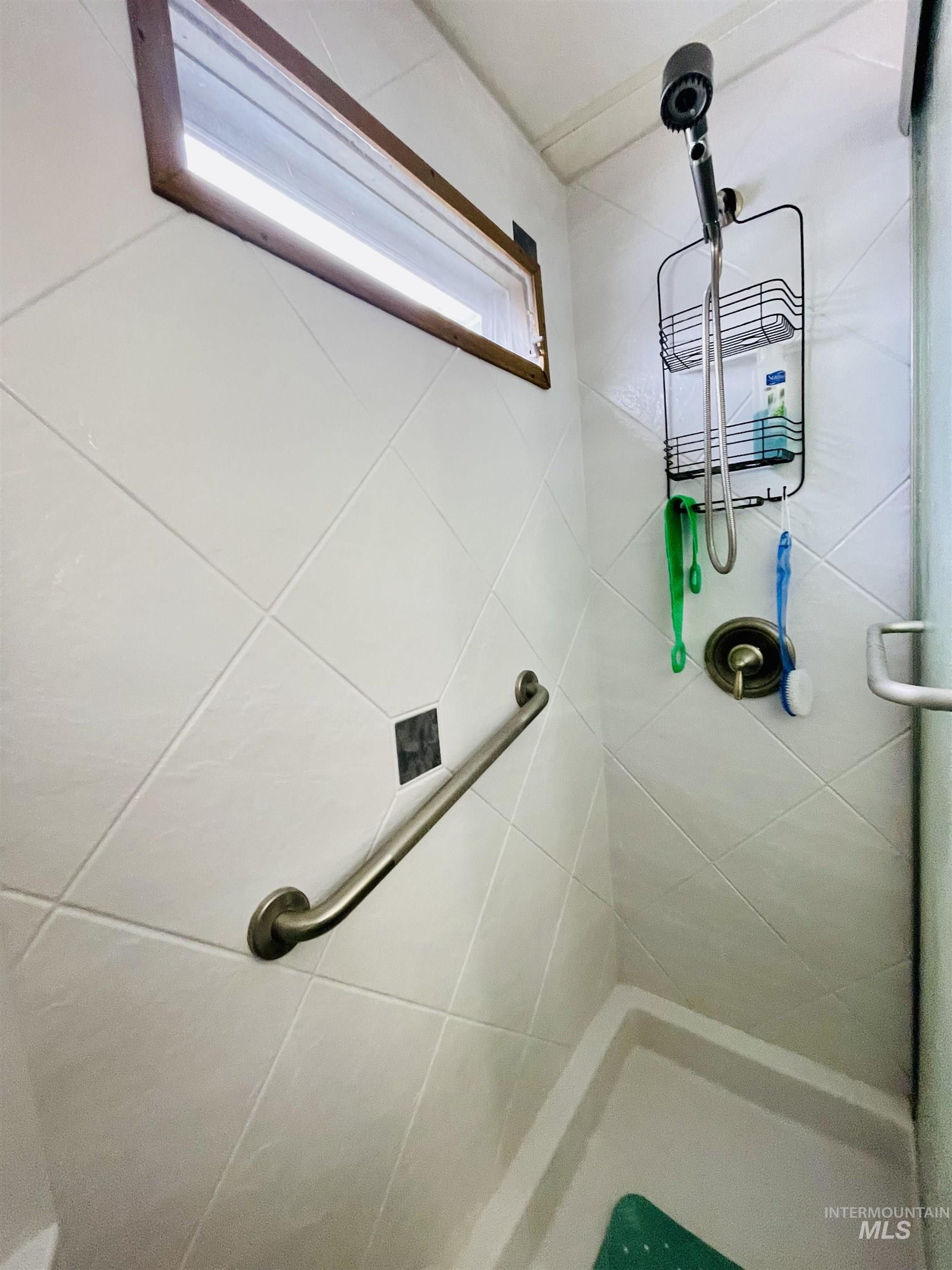 10609 W Abram Ln, Boise, Idaho 83713, 2 Bedrooms, 2 Bathrooms, Residential For Sale, Price $135,000, 98982727