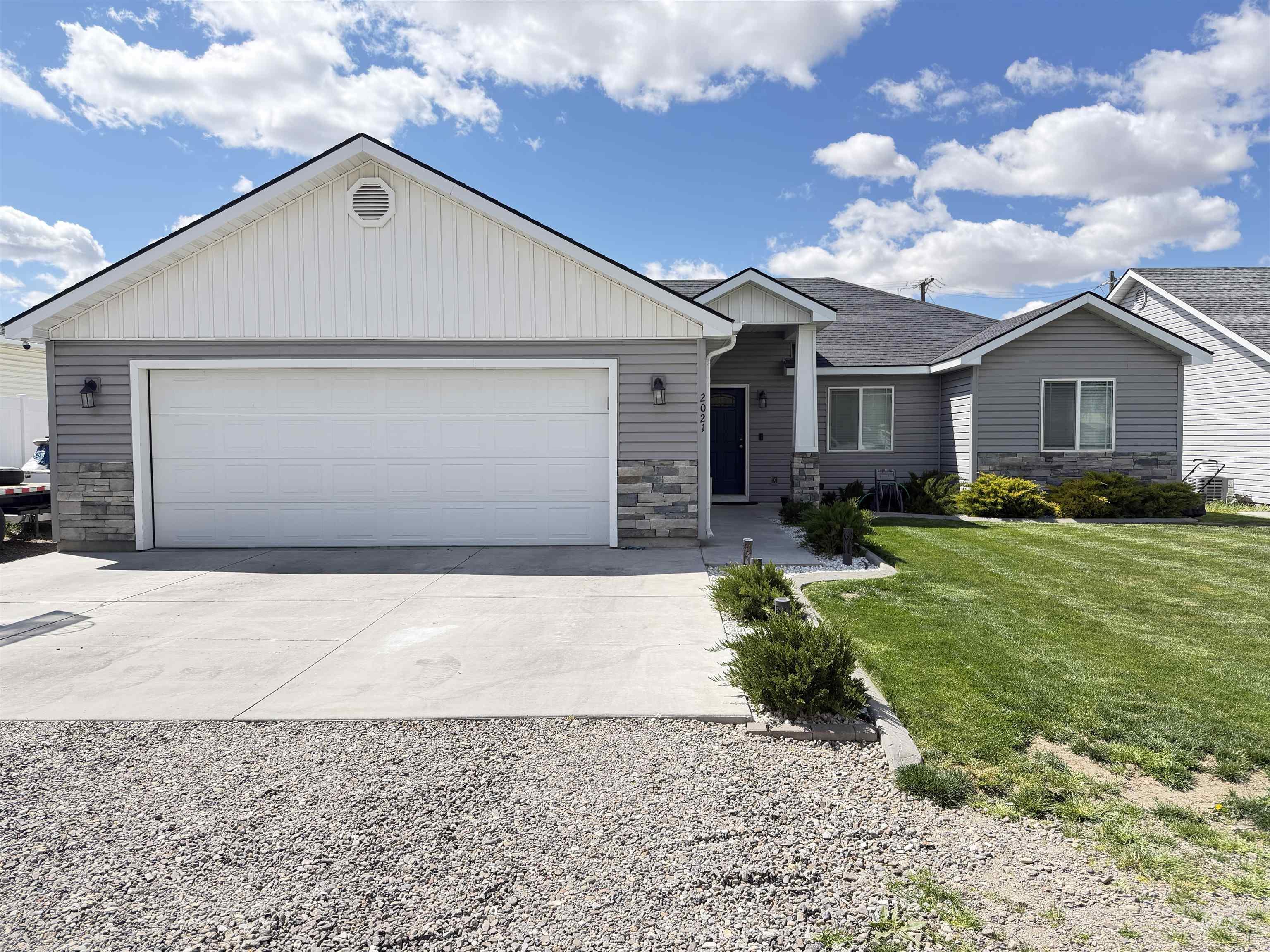 2021 L Street, Heyburn, Idaho 83336, 4 Bedrooms, 2 Bathrooms, Residential For Sale, Price $365,000, 98982730