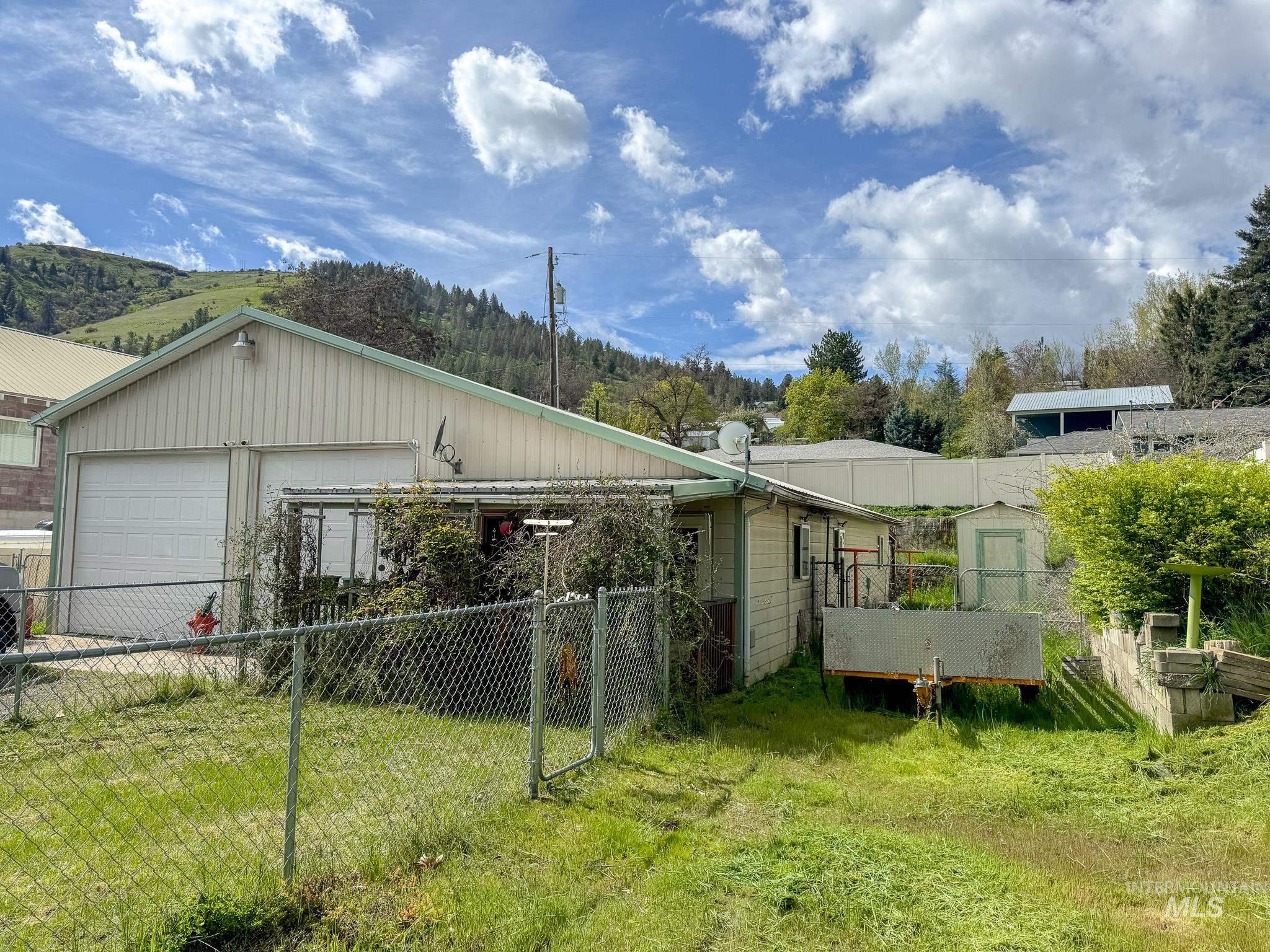 218 State St, Juliaetta, Idaho 83535, 1 Bedroom, 1 Bathroom, Residential For Sale, Price $250,000, 98982731