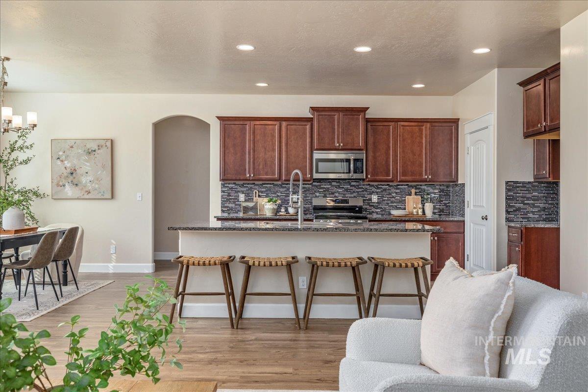 2715 E Snocreek Dr, Eagle, Idaho 83616, 5 Bedrooms, 3.5 Bathrooms, Residential For Sale, Price $838,700,MLS 98982733