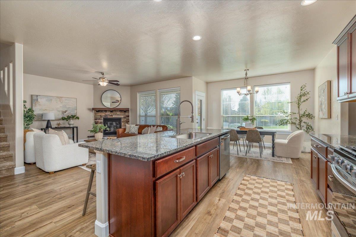 2715 E Snocreek Dr, Eagle, Idaho 83616, 5 Bedrooms, 3.5 Bathrooms, Residential For Sale, Price $838,700,MLS 98982733