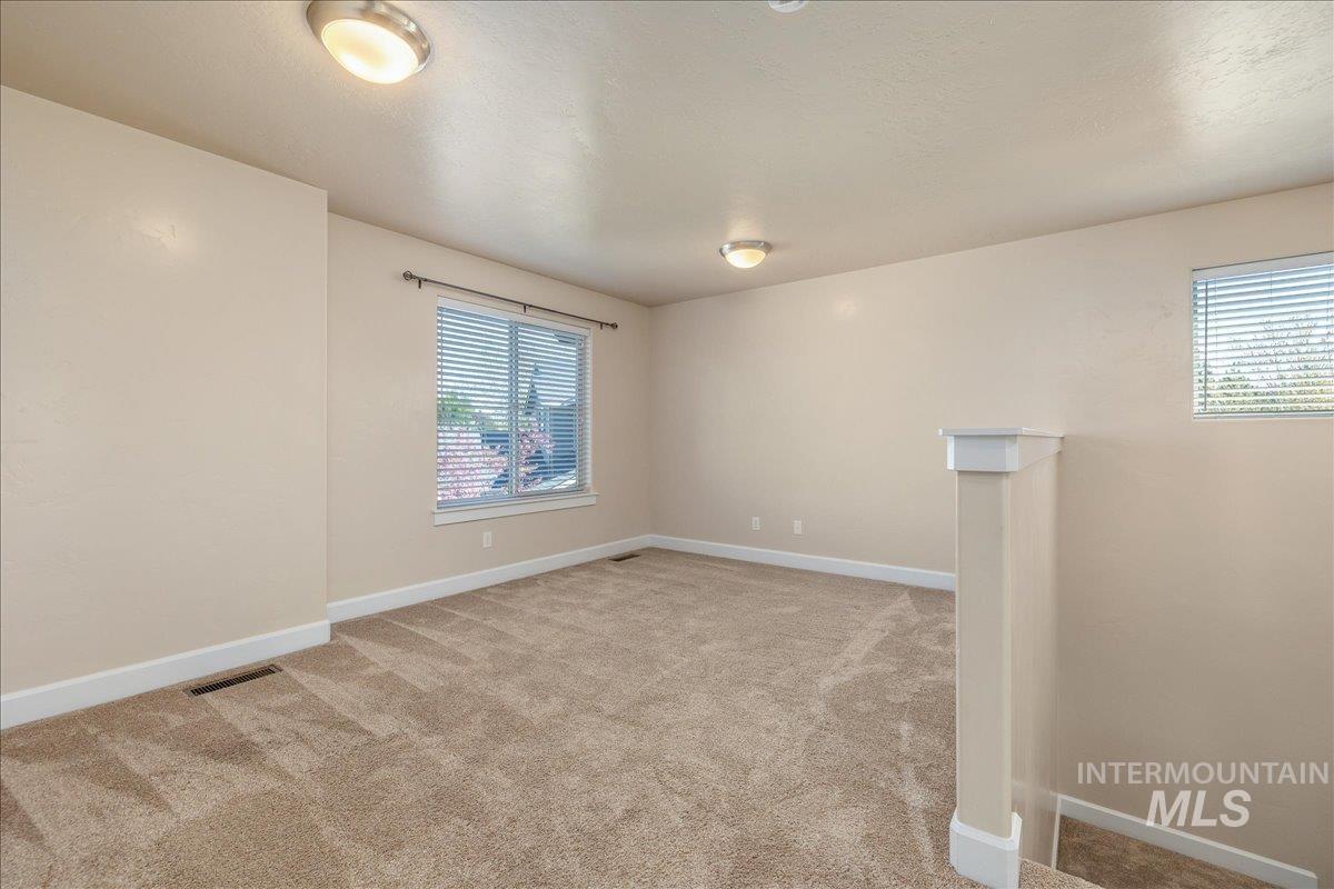 2715 E Snocreek Dr, Eagle, Idaho 83616, 5 Bedrooms, 3.5 Bathrooms, Residential For Sale, Price $838,700,MLS 98982733