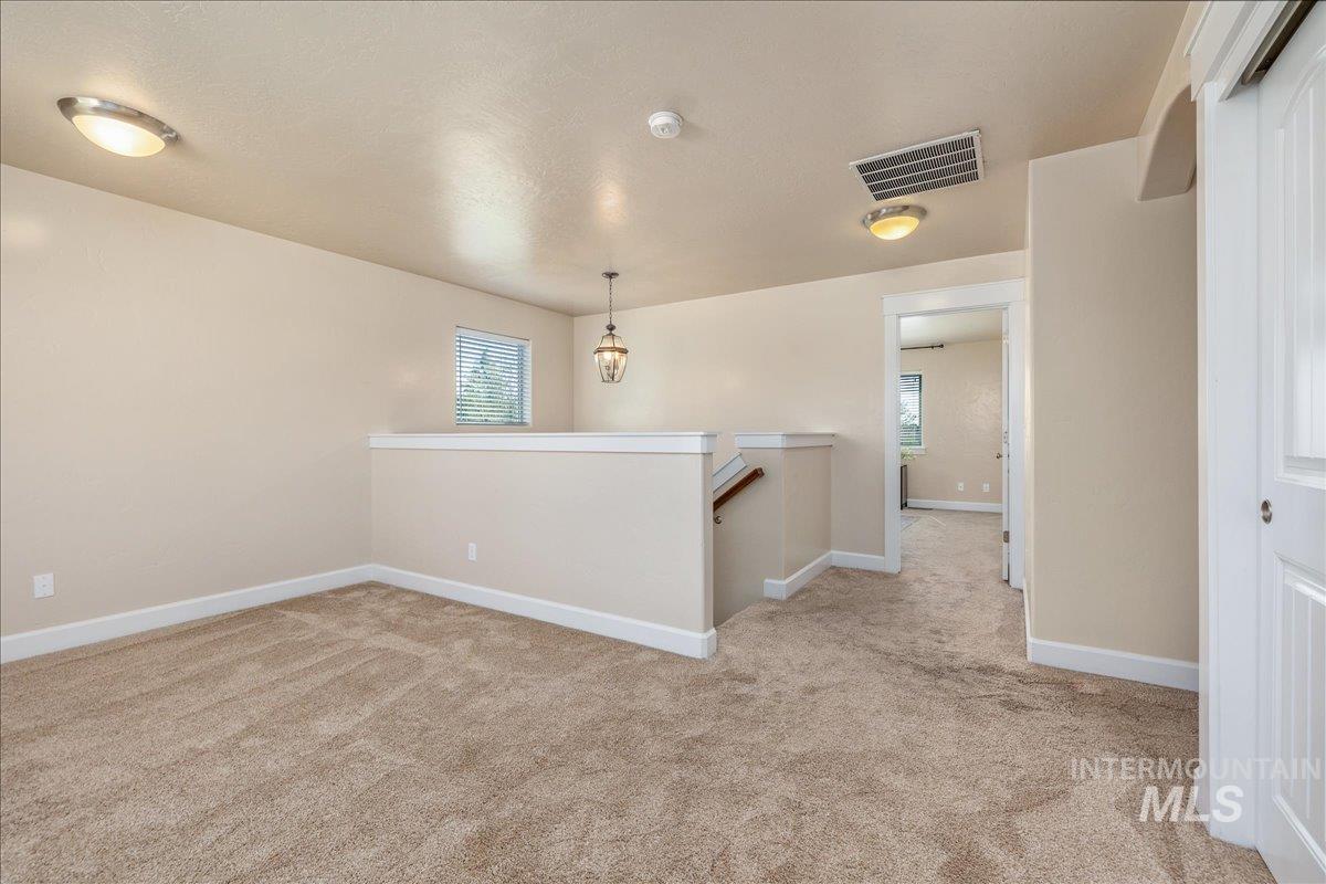 2715 E Snocreek Dr, Eagle, Idaho 83616, 5 Bedrooms, 3.5 Bathrooms, Residential For Sale, Price $838,700,MLS 98982733