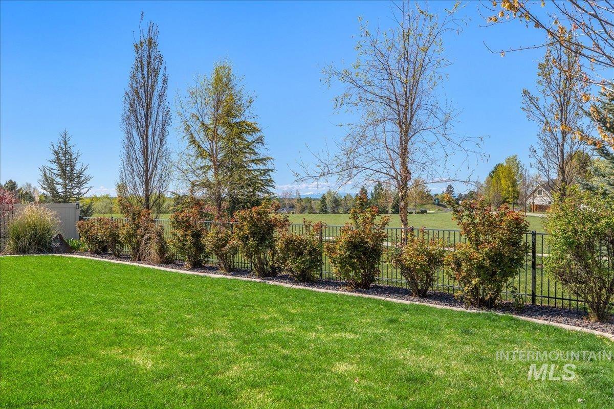 2715 E Snocreek Dr, Eagle, Idaho 83616, 5 Bedrooms, 3.5 Bathrooms, Residential For Sale, Price $838,700,MLS 98982733