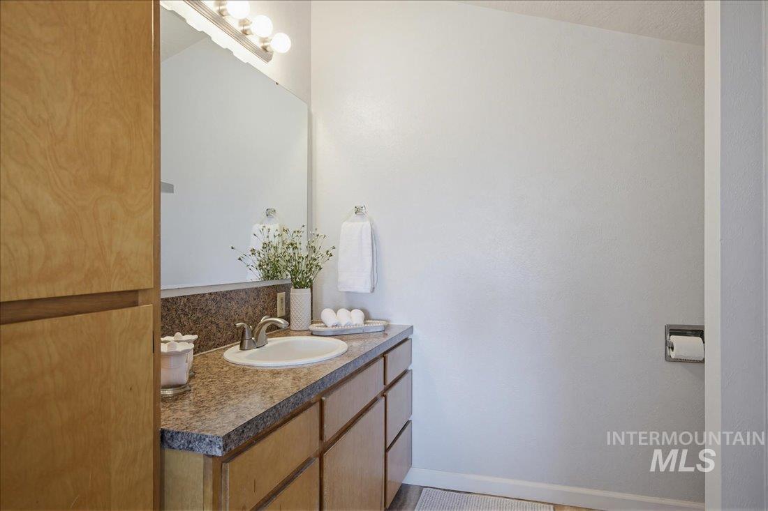 20602 Academy Rd, Greenleaf, Idaho 83626, 3 Bedrooms, 2 Bathrooms, Residential For Sale, Price $400,000,MLS 98982734