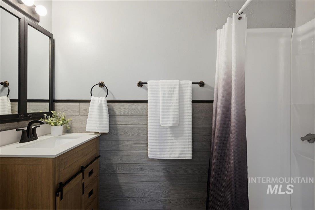 20602 Academy Rd, Greenleaf, Idaho 83626-9144, 3 Bedrooms, 2 Bathrooms, Residential For Sale, Price $420,000,MLS 98982734