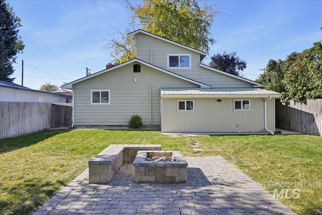 20602 Academy Rd, Greenleaf, Idaho 83626, 3 Bedrooms, 2 Bathrooms, Residential For Sale, Price $385,000,MLS 98982734
