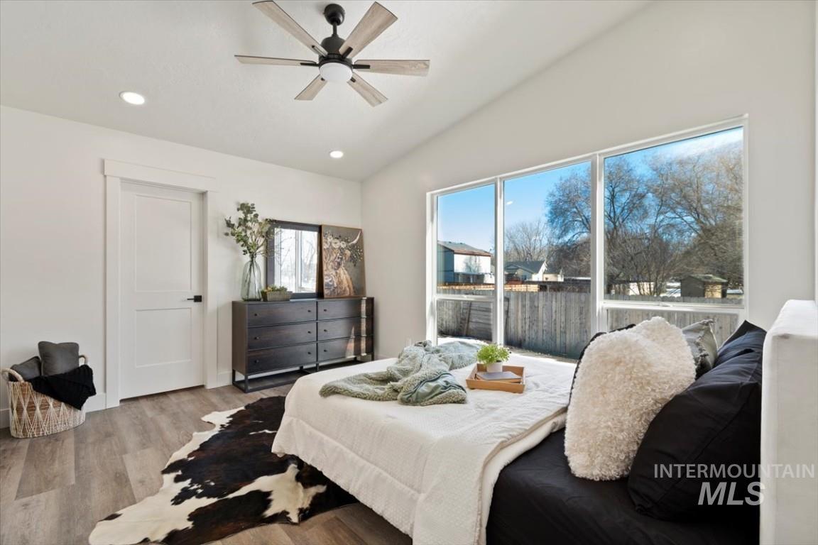 362 & 366 W London St, Middleton, Idaho 83644, 2 Bedrooms, 2 Bathrooms, Residential Income For Sale, Price $509,000,MLS 98982736