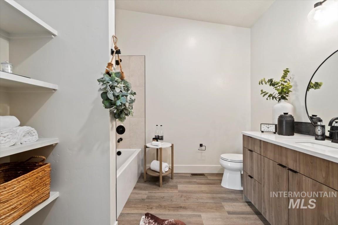 362 & 366 W London St, Middleton, Idaho 83644, 2 Bedrooms, 2 Bathrooms, Residential Income For Sale, Price $509,000,MLS 98982736