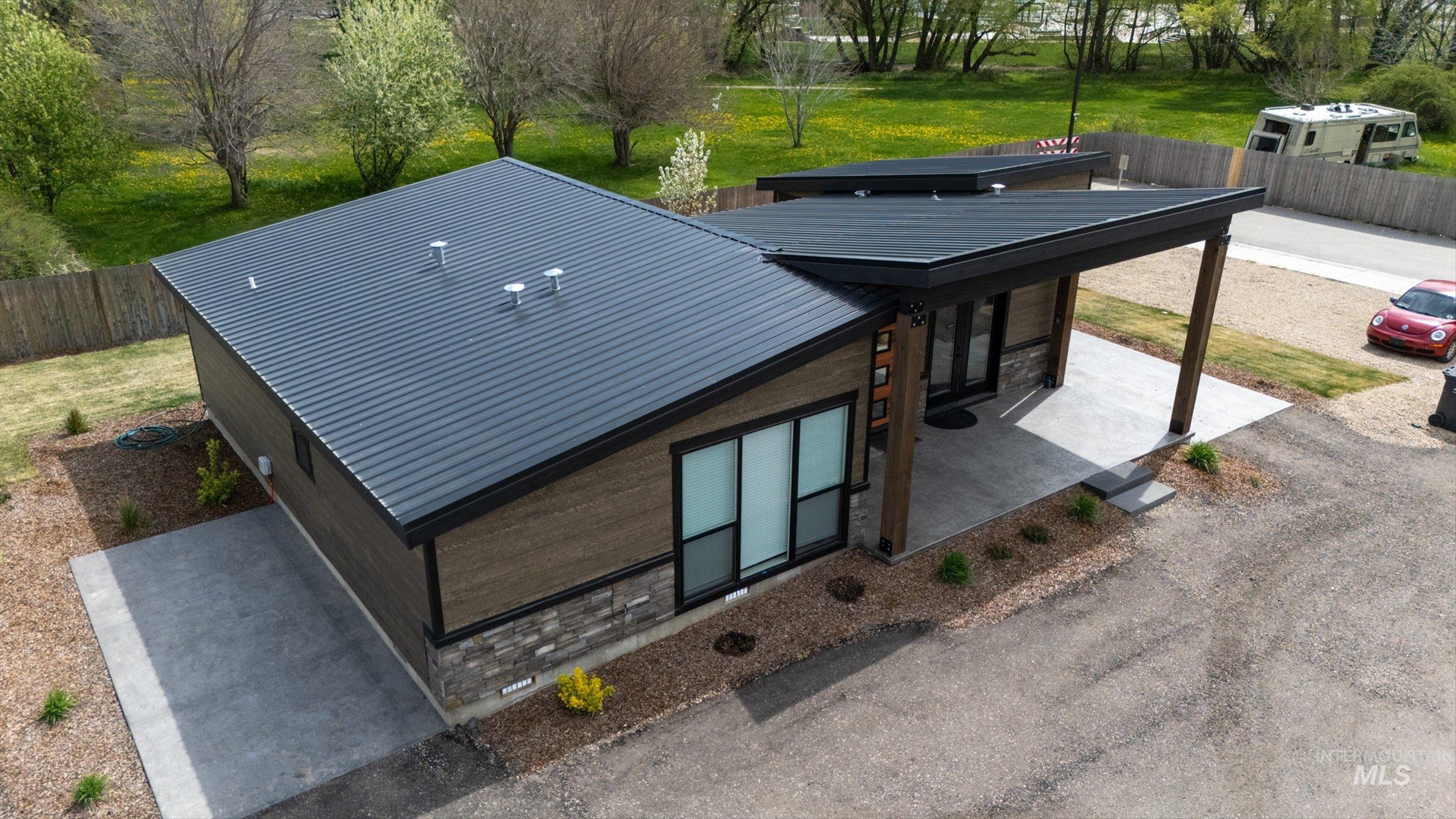 362 & 366 W London St, Middleton, Idaho 83644, 2 Bedrooms, 2 Bathrooms, Residential Income For Sale, Price $509,000,MLS 98982736