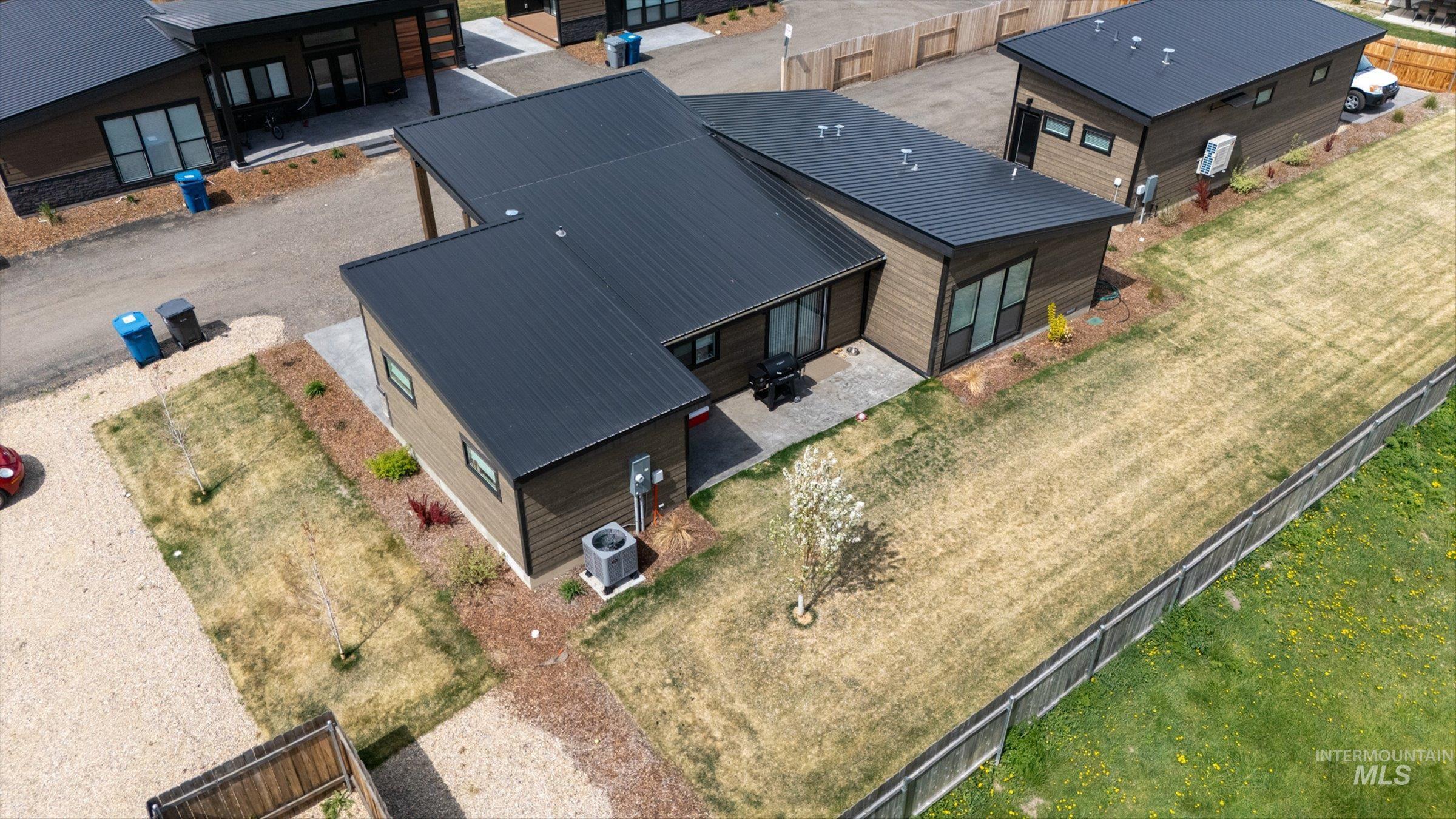 362 & 366 W London St, Middleton, Idaho 83644, 2 Bedrooms, 2 Bathrooms, Residential Income For Sale, Price $509,000,MLS 98982736