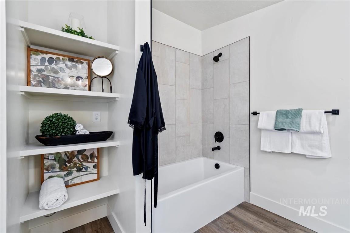 362 & 366 W London St, Middleton, Idaho 83644, 2 Bedrooms, 2 Bathrooms, Residential Income For Sale, Price $509,000,MLS 98982736