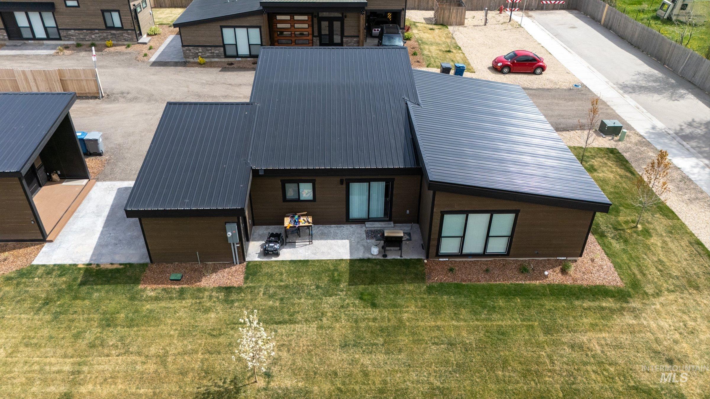 384 & 388 W London St, Middleton, Idaho 83644, 2 Bedrooms, 2 Bathrooms, Residential Income For Sale, Price $509,900,MLS 98982737