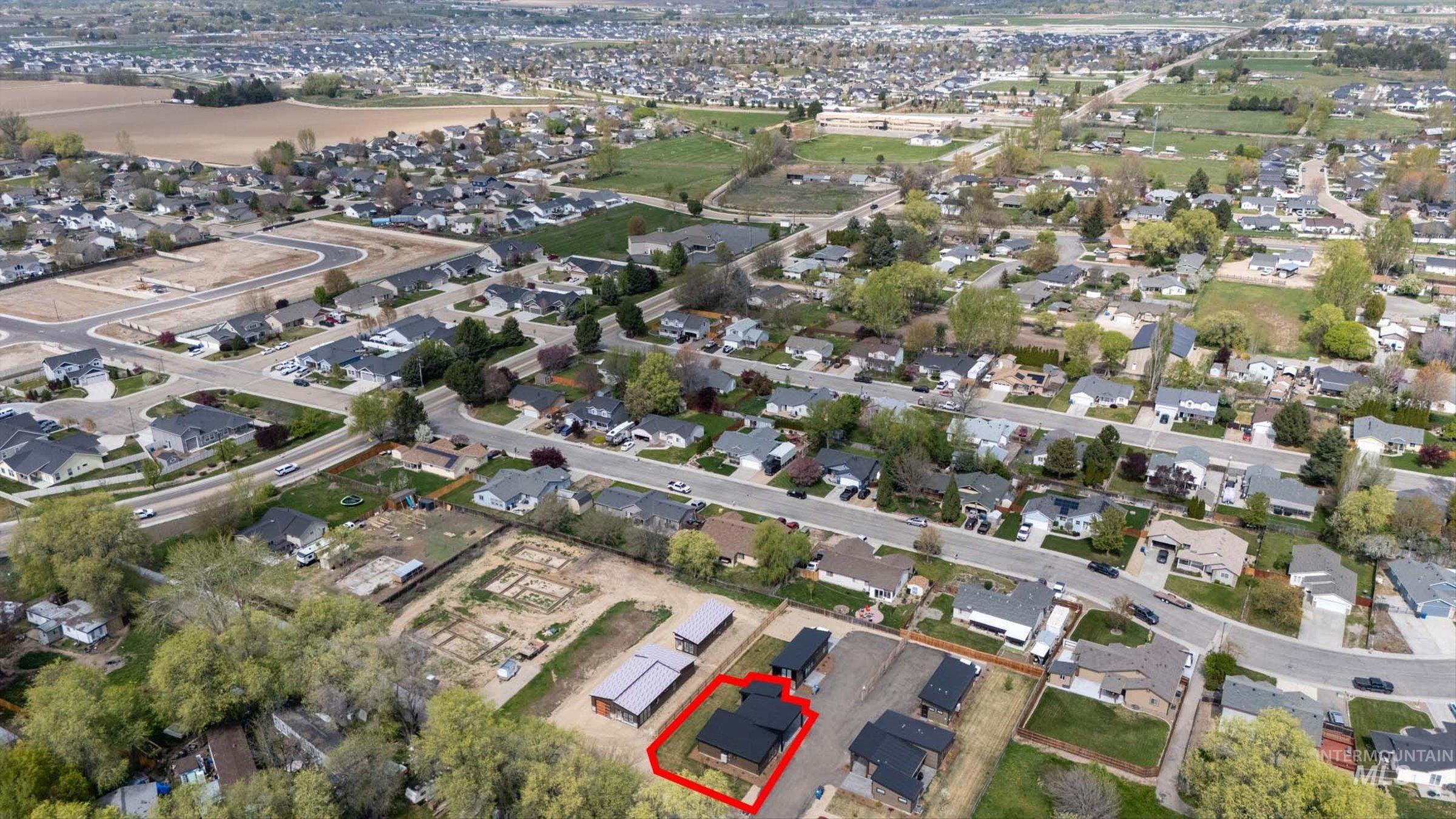 384 & 388 W London St, Middleton, Idaho 83644, 2 Bedrooms, 2 Bathrooms, Residential Income For Sale, Price $509,900,MLS 98982737