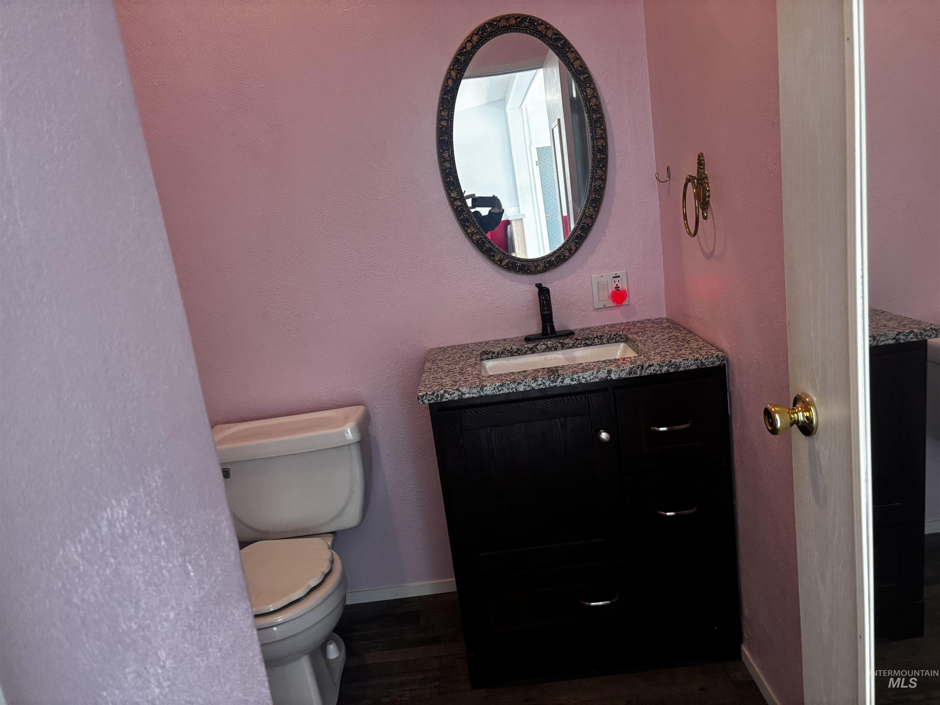 26837 Wagner Rd., Caldwell, Idaho 83607, 3 Bedrooms, 2 Bathrooms, Residential For Sale, Price $305,000, 98982738