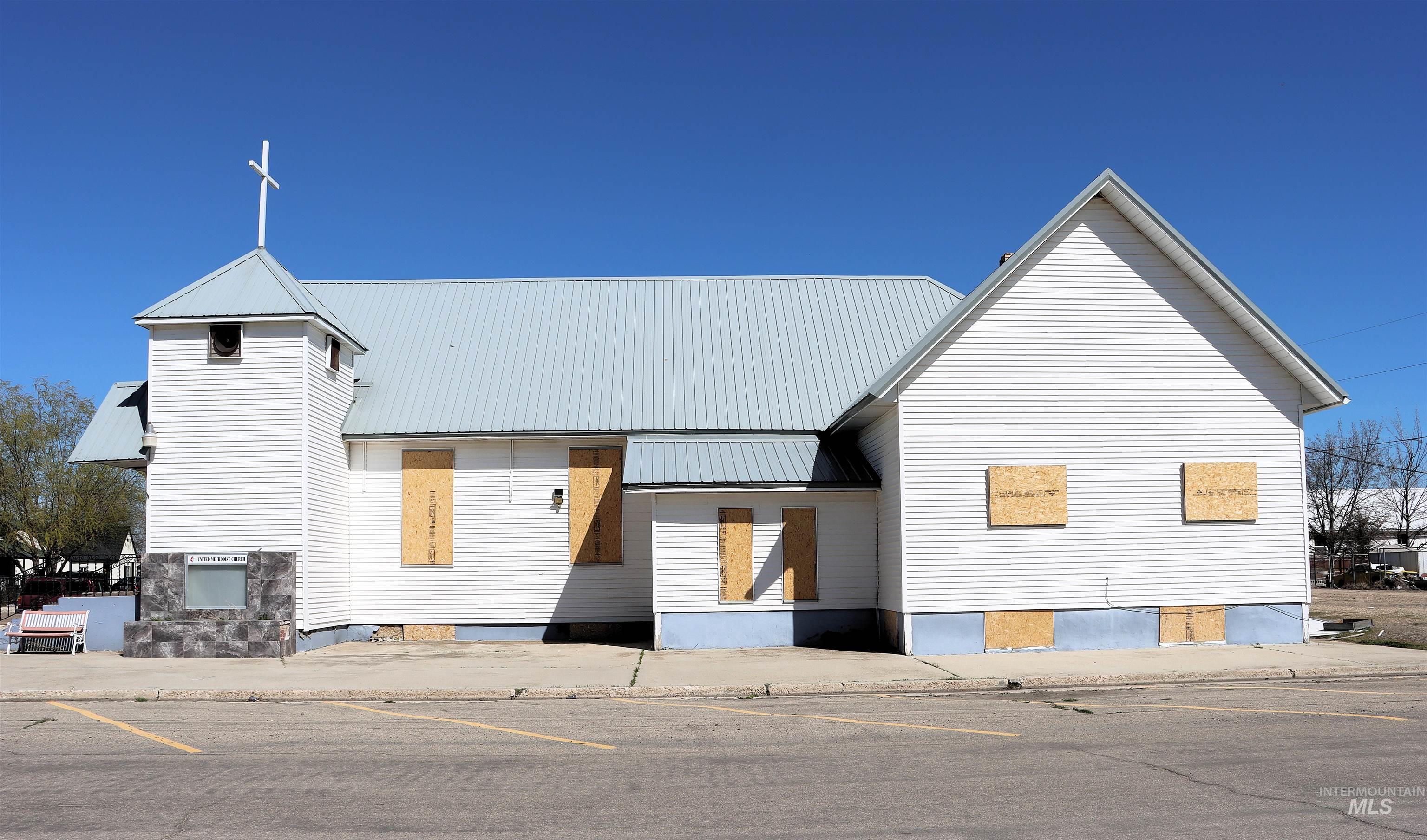 308 4th St, Wilder, Idaho 83676, 2 Bathrooms, Residential For Sale, Price $309,000, 98982739