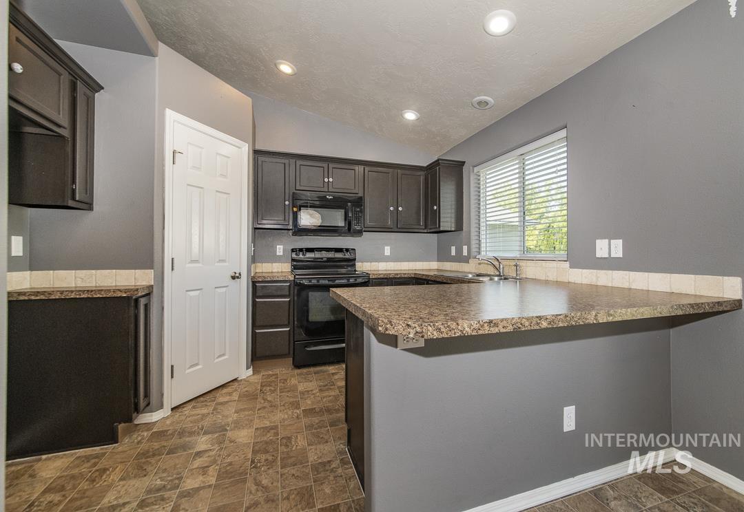 2601 McLaughlin Dr, Caldwell, Idaho 83607, 4 Bedrooms, 2.5 Bathrooms, Residential For Sale, Price $353,500, 98982741