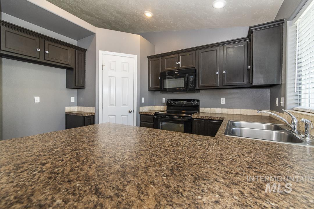 2601 McLaughlin Dr, Caldwell, Idaho 83607, 4 Bedrooms, 2.5 Bathrooms, Residential For Sale, Price $353,500, 98982741