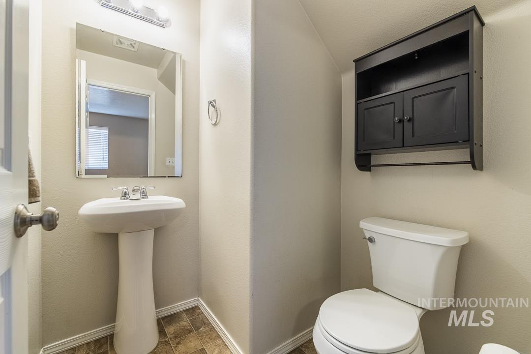 2601 McLaughlin Dr, Caldwell, Idaho 83607, 4 Bedrooms, 2.5 Bathrooms, Residential For Sale, Price $353,500, 98982741