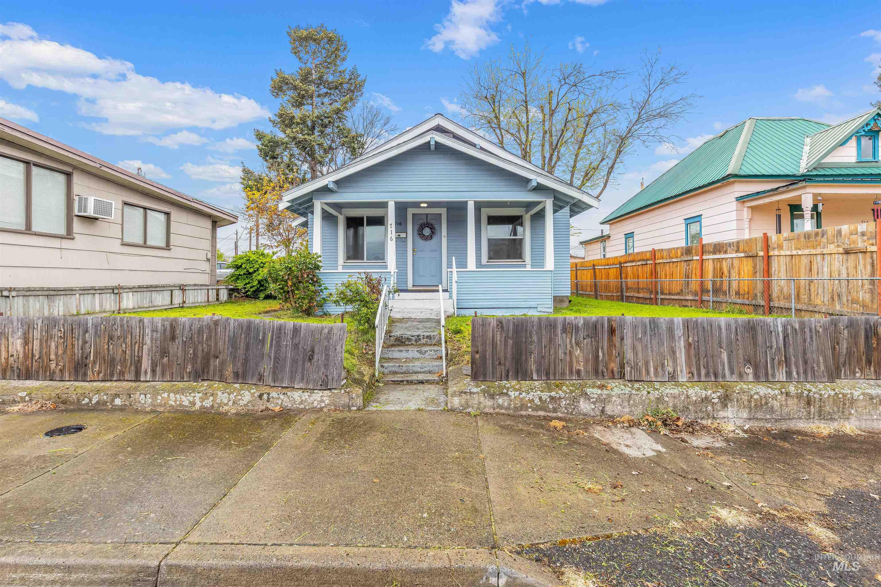 716 7th St, Clarkston, Washington 99403, 2 Bedrooms, 1 Bathroom, Residential For Sale, Price $270,000, 98982744