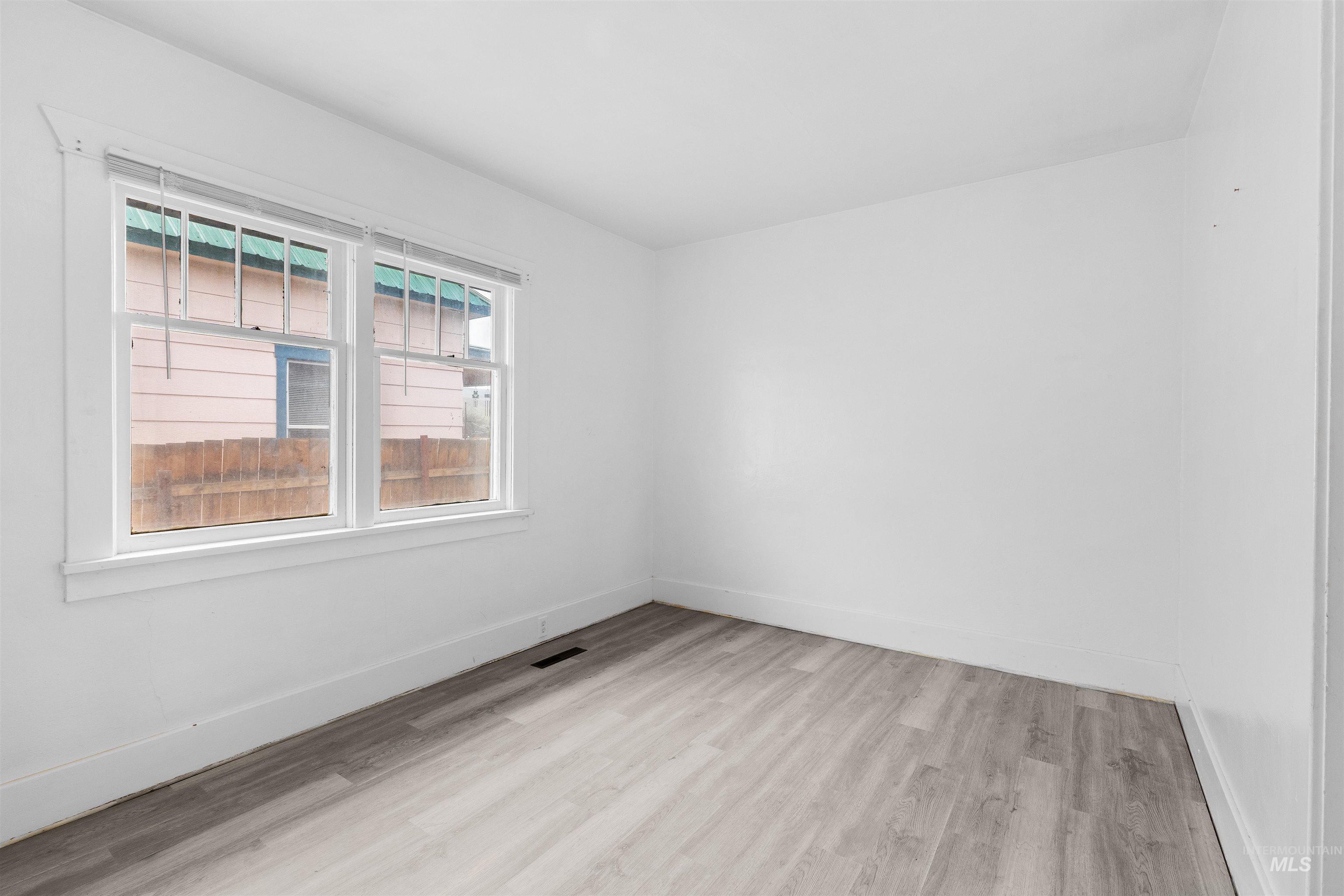 716 7th St, Clarkston, Washington 99403, 2 Bedrooms, 1 Bathroom, Residential For Sale, Price $270,000, 98982744