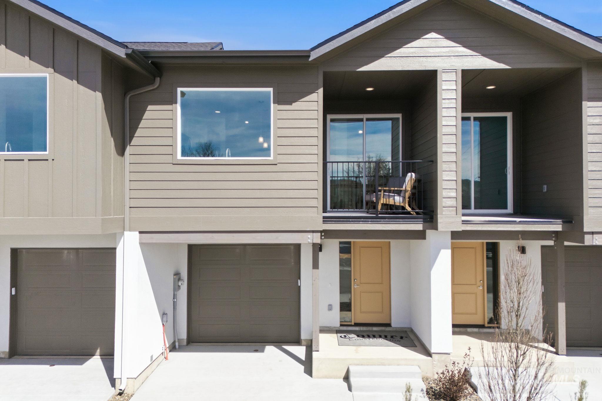 522 Diamond Ln., Emmett, Idaho 83617, 3 Bedrooms, 2.5 Bathrooms, Residential Income For Sale, Price $410,000,MLS 98982745