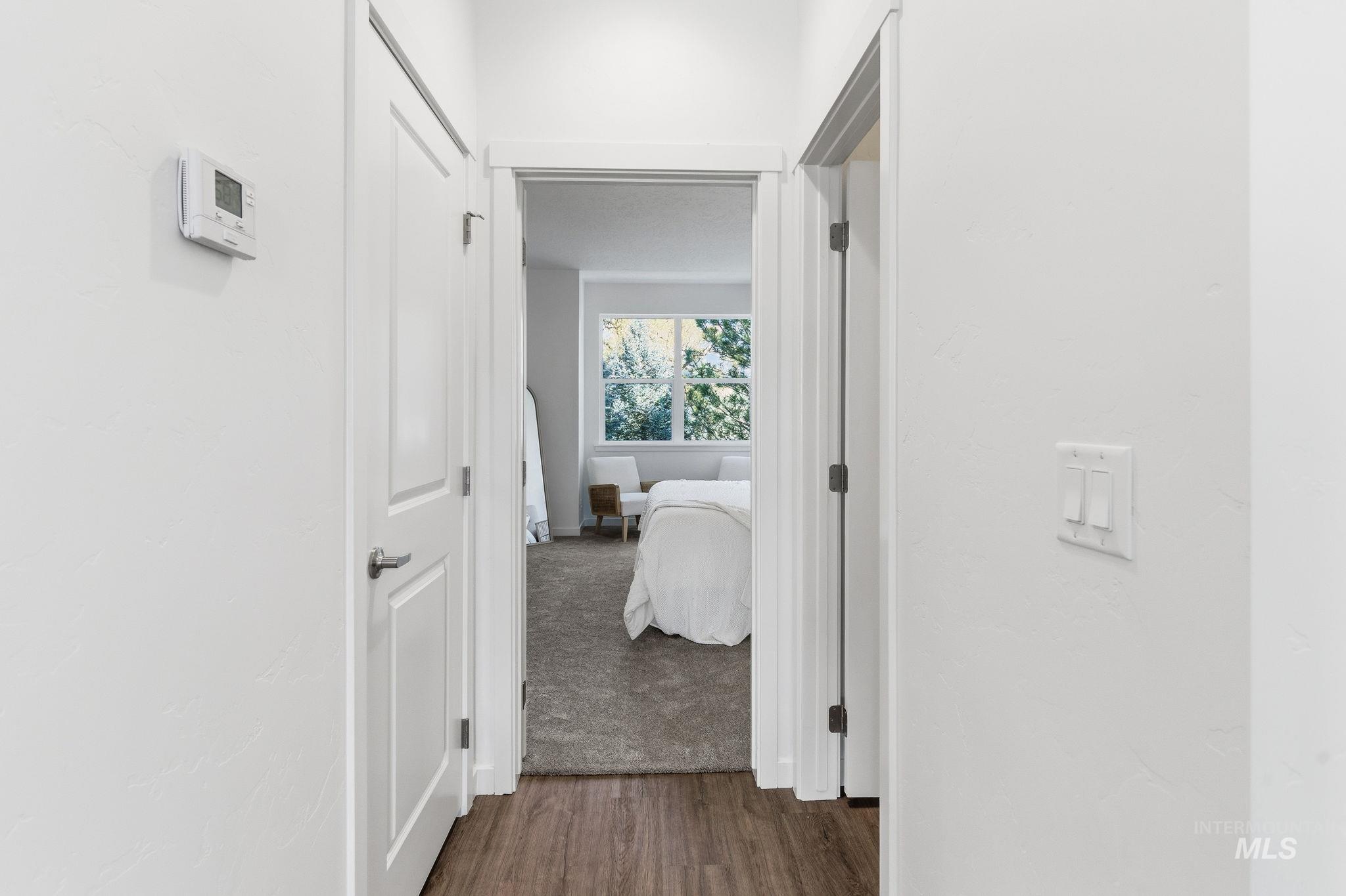 516 Diamond Ln., Emmett, Idaho 83617, 3 Bedrooms, 2.5 Bathrooms, Residential Income For Sale, Price $379,000,MLS 98982747