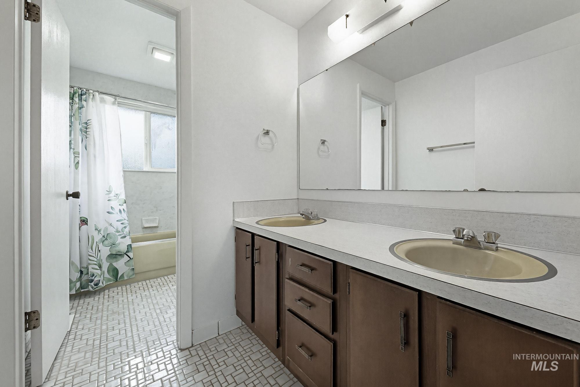 3555 S Beverly St, Boise, Idaho 83709, 3 Bedrooms, 2 Bathrooms, Residential For Sale, Price $675,000,MLS 98982748