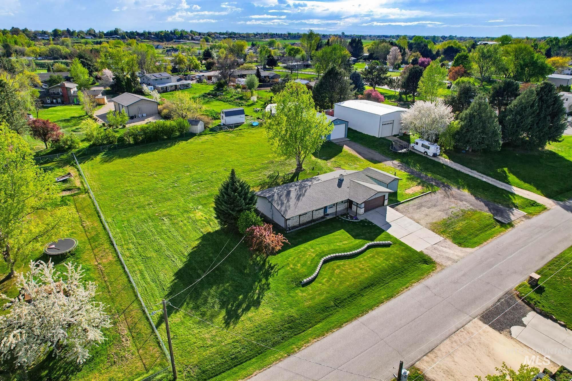 3555 S Beverly St, Boise, Idaho 83709, 3 Bedrooms, 2 Bathrooms, Residential For Sale, Price $675,000,MLS 98982748