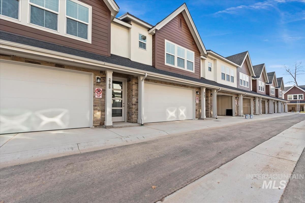 2809 W Palouse St, Boise, Idaho 83705, 3 Bedrooms, 2 Bathrooms, Residential Income For Sale, Price $459,999,MLS 98982751