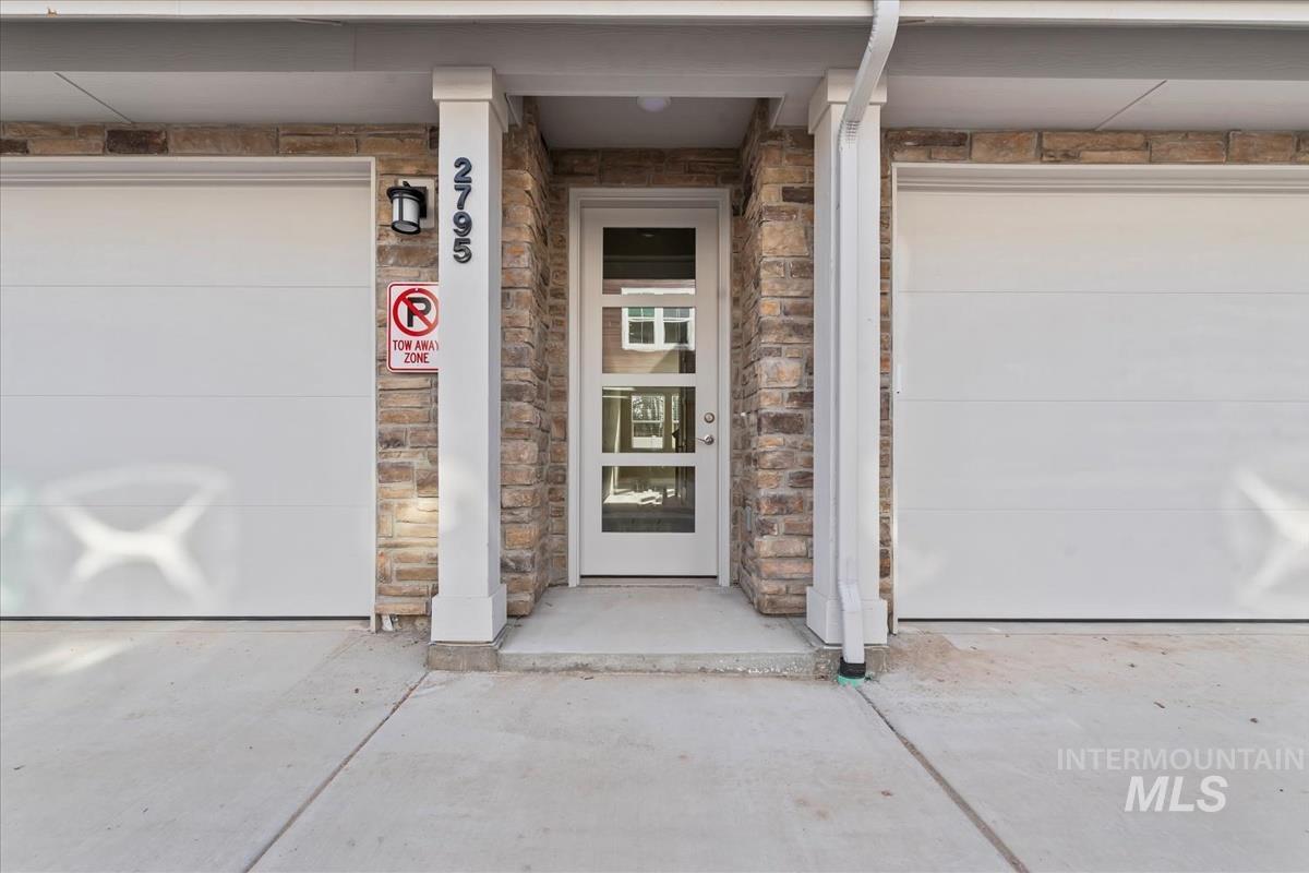 2809 W Palouse St, Boise, Idaho 83705, 3 Bedrooms, 2 Bathrooms, Residential Income For Sale, Price $459,999,MLS 98982751