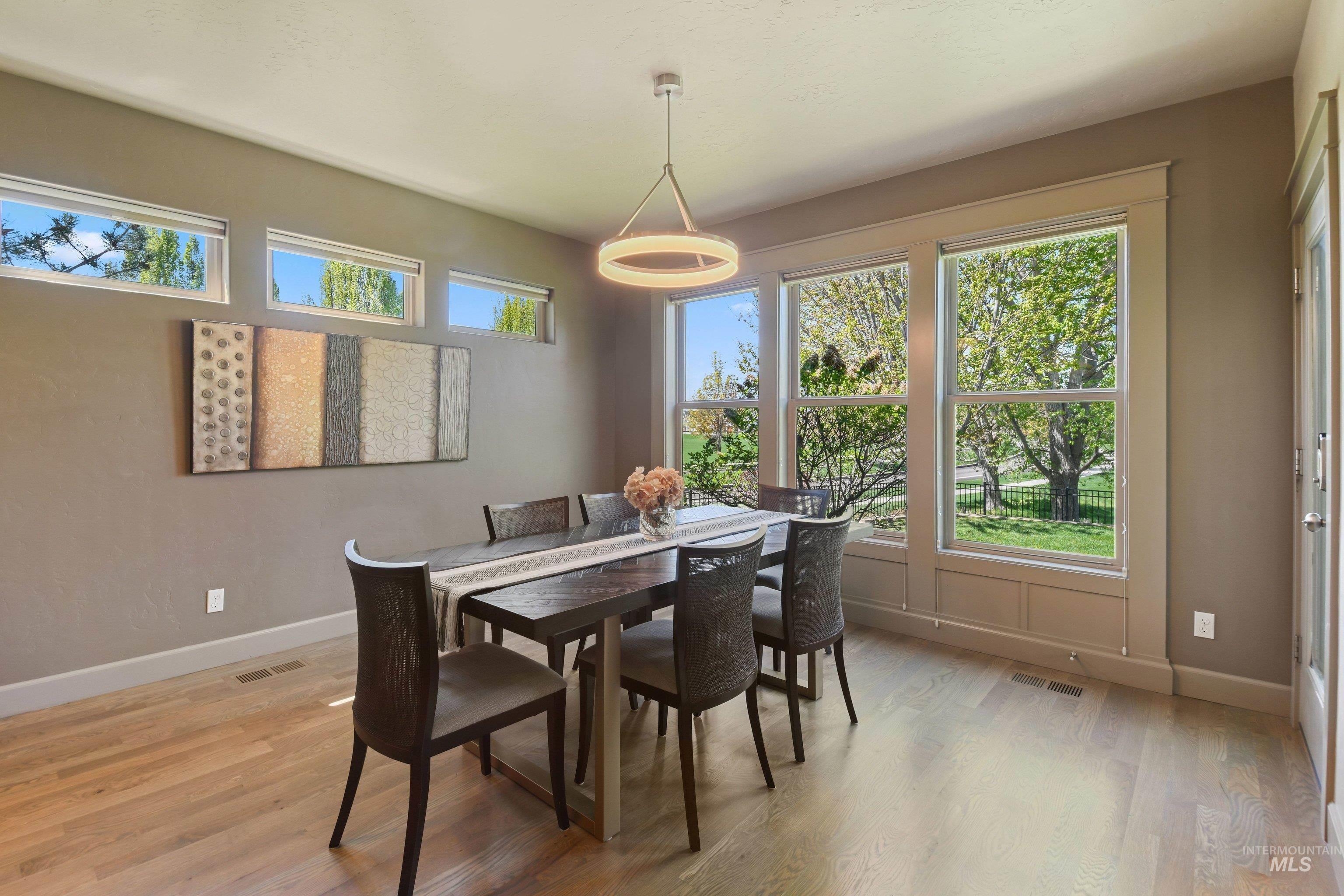 6713 N Moon Drummer Way, Meridian, Idaho 83646, 3 Bedrooms, 3 Bathrooms, Residential For Sale, Price $939,900,MLS 98982752