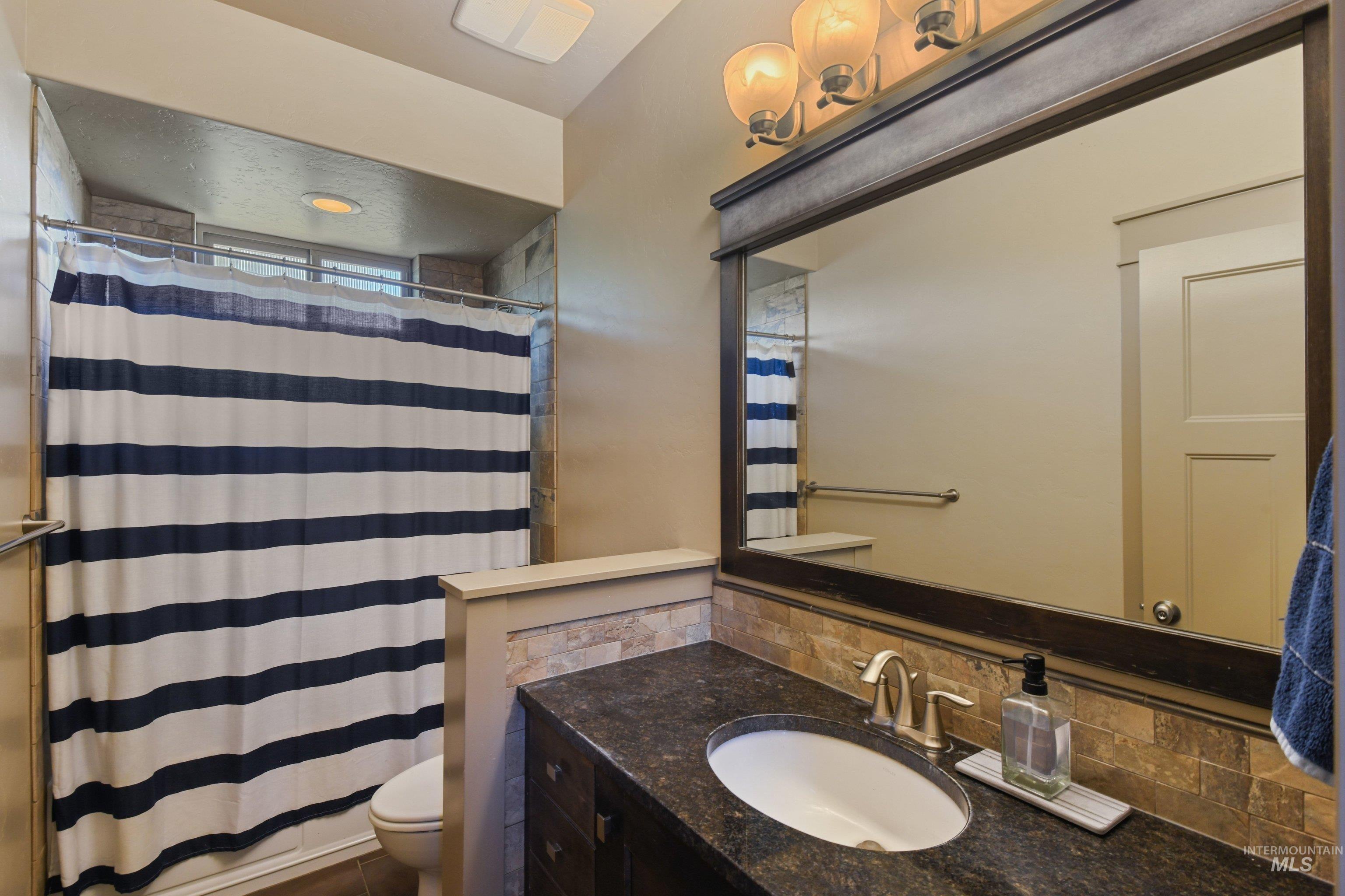 6713 N Moon Drummer Way, Meridian, Idaho 83646, 3 Bedrooms, 4 Bathrooms, Residential For Sale, Price $939,900, 98982752