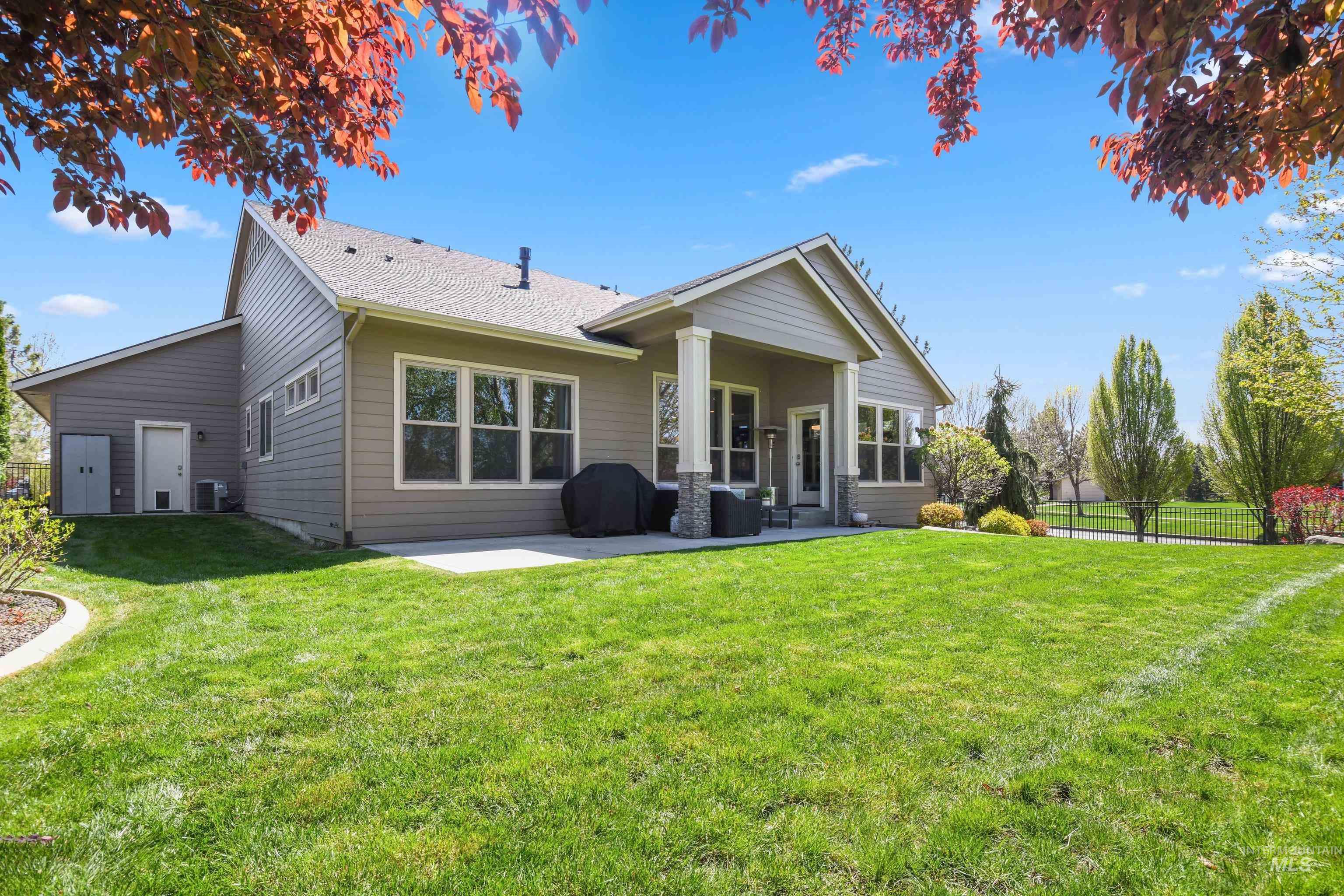 6713 N Moon Drummer Way, Meridian, Idaho 83646, 3 Bedrooms, 3 Bathrooms, Residential For Sale, Price $939,900,MLS 98982752