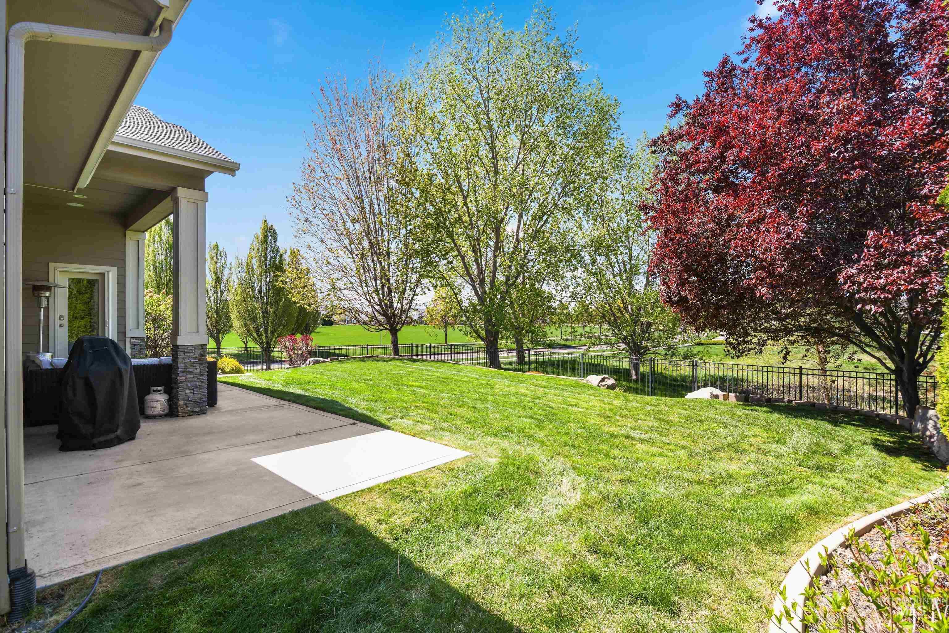 6713 N Moon Drummer Way, Meridian, Idaho 83646, 3 Bedrooms, 3 Bathrooms, Residential For Sale, Price $939,900,MLS 98982752