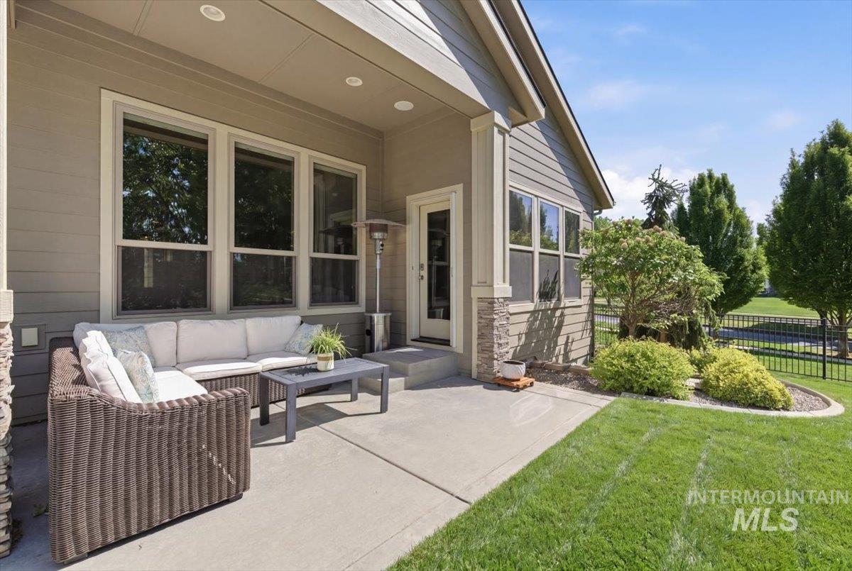 6713 N Moon Drummer Way, Meridian, Idaho 83646, 3 Bedrooms, 4 Bathrooms, Residential For Sale, Price $939,900, 98982752