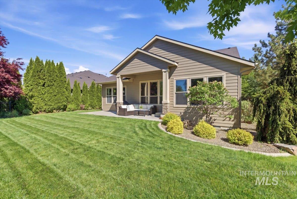 6713 N Moon Drummer Way, Meridian, Idaho 83646, 3 Bedrooms, 4 Bathrooms, Residential For Sale, Price $939,900, 98982752