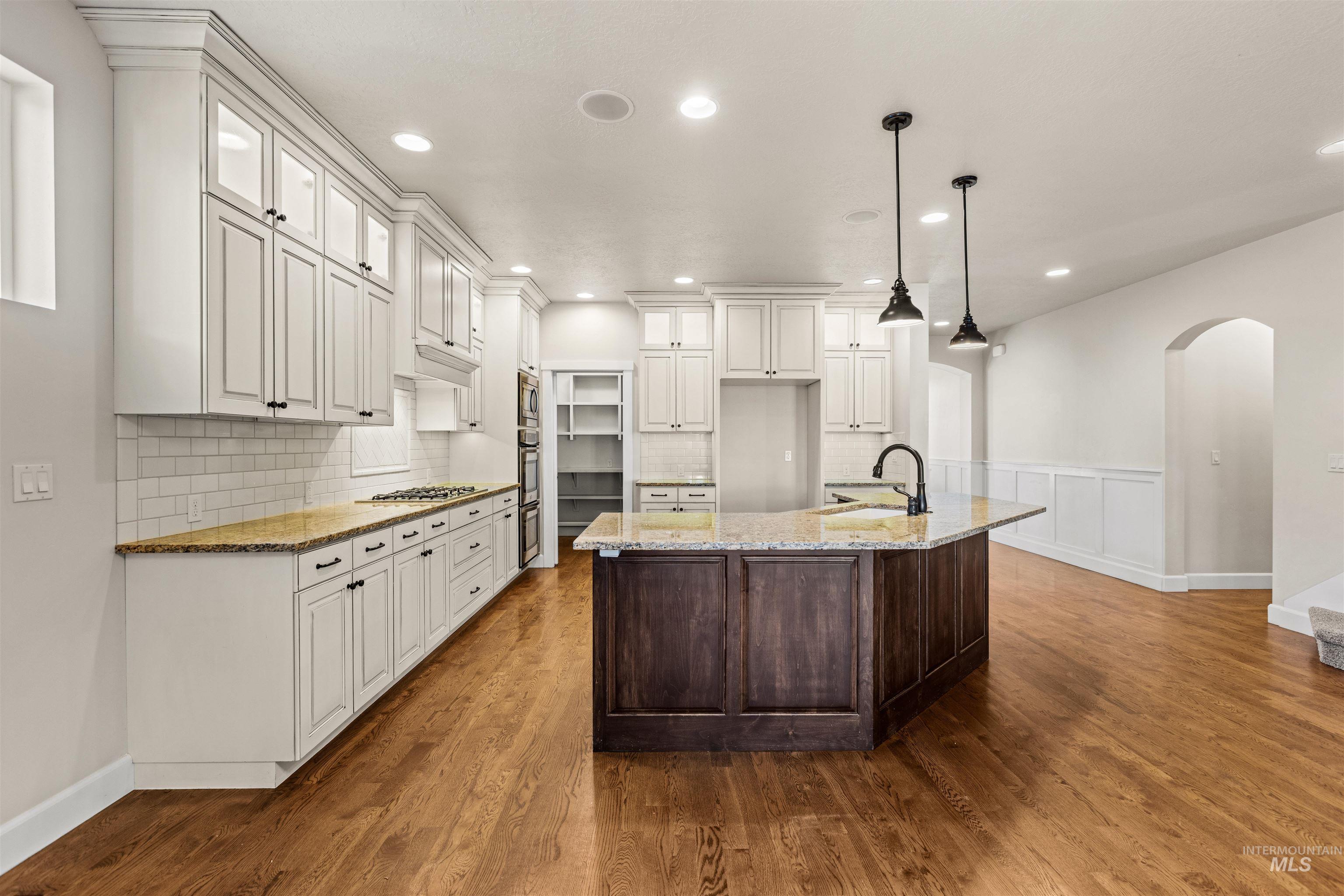 3389 S Lyford Ave, Meridian, Idaho 83642, 6 Bedrooms, 3.5 Bathrooms, Residential For Sale, Price $949,900, 98982753