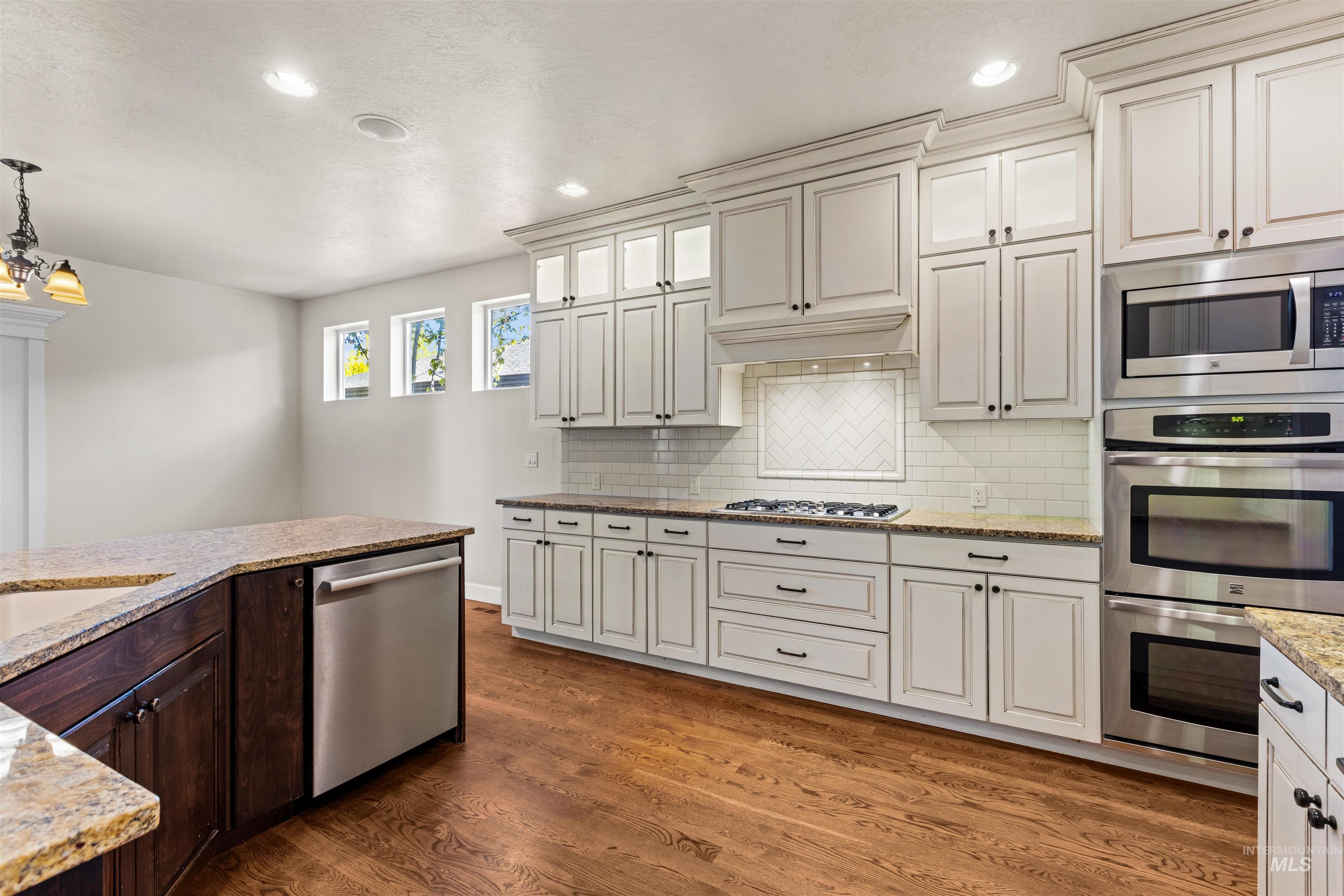 3389 S Lyford Ave, Meridian, Idaho 83642, 6 Bedrooms, 3.5 Bathrooms, Residential For Sale, Price $949,900, 98982753