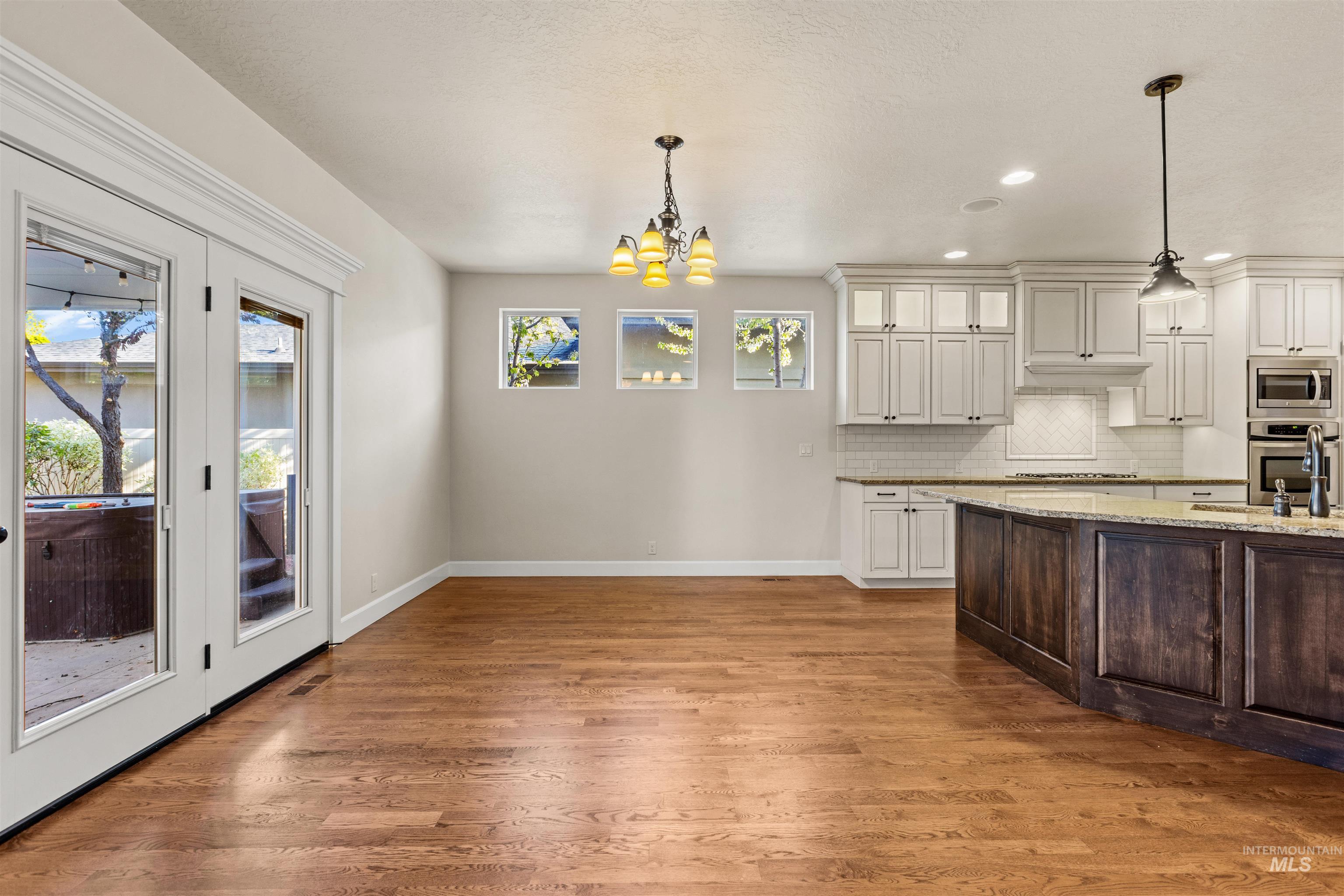 3389 S Lyford Ave, Meridian, Idaho 83642, 6 Bedrooms, 3.5 Bathrooms, Residential For Sale, Price $949,900, 98982753