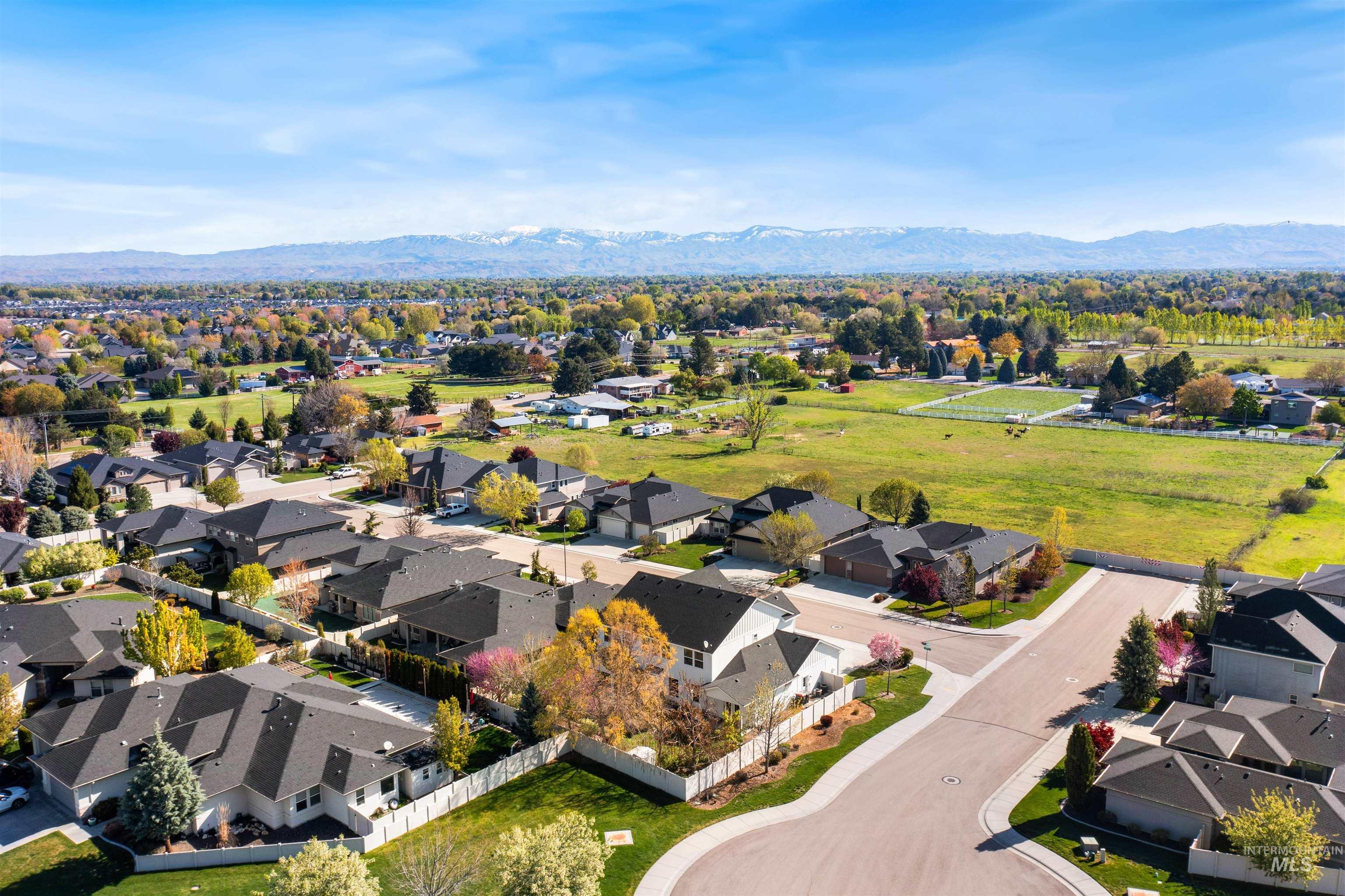 3389 S Lyford Ave, Meridian, Idaho 83642, 6 Bedrooms, 3.5 Bathrooms, Residential For Sale, Price $949,900, 98982753