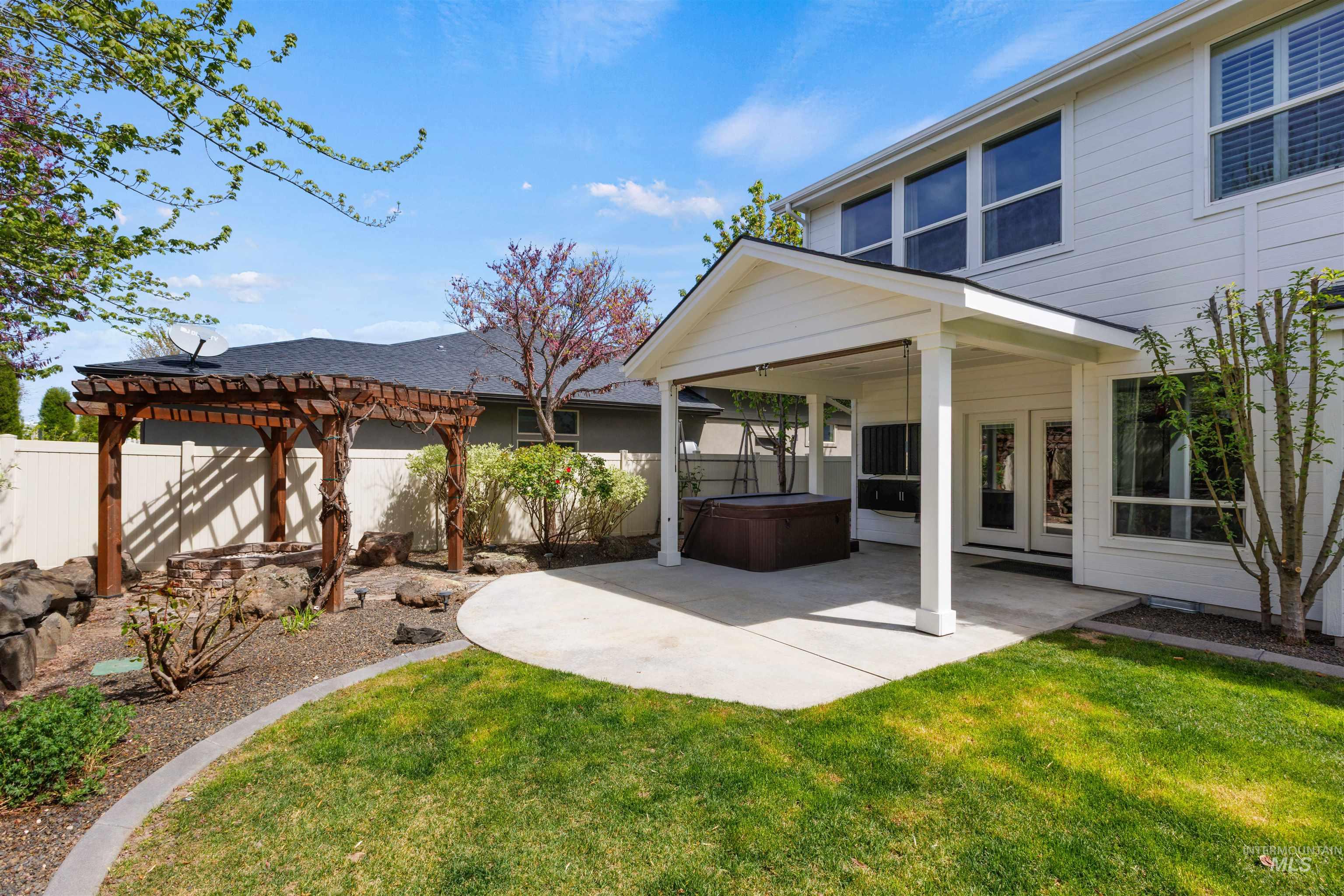 3389 S Lyford Ave, Meridian, Idaho 83642, 6 Bedrooms, 3.5 Bathrooms, Residential For Sale, Price $924,900,MLS 98982753