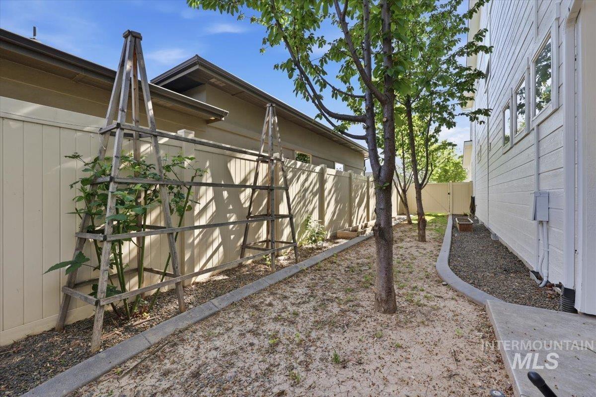3389 S Lyford Ave, Meridian, Idaho 83642, 6 Bedrooms, 3.5 Bathrooms, Residential For Sale, Price $924,900,MLS 98982753