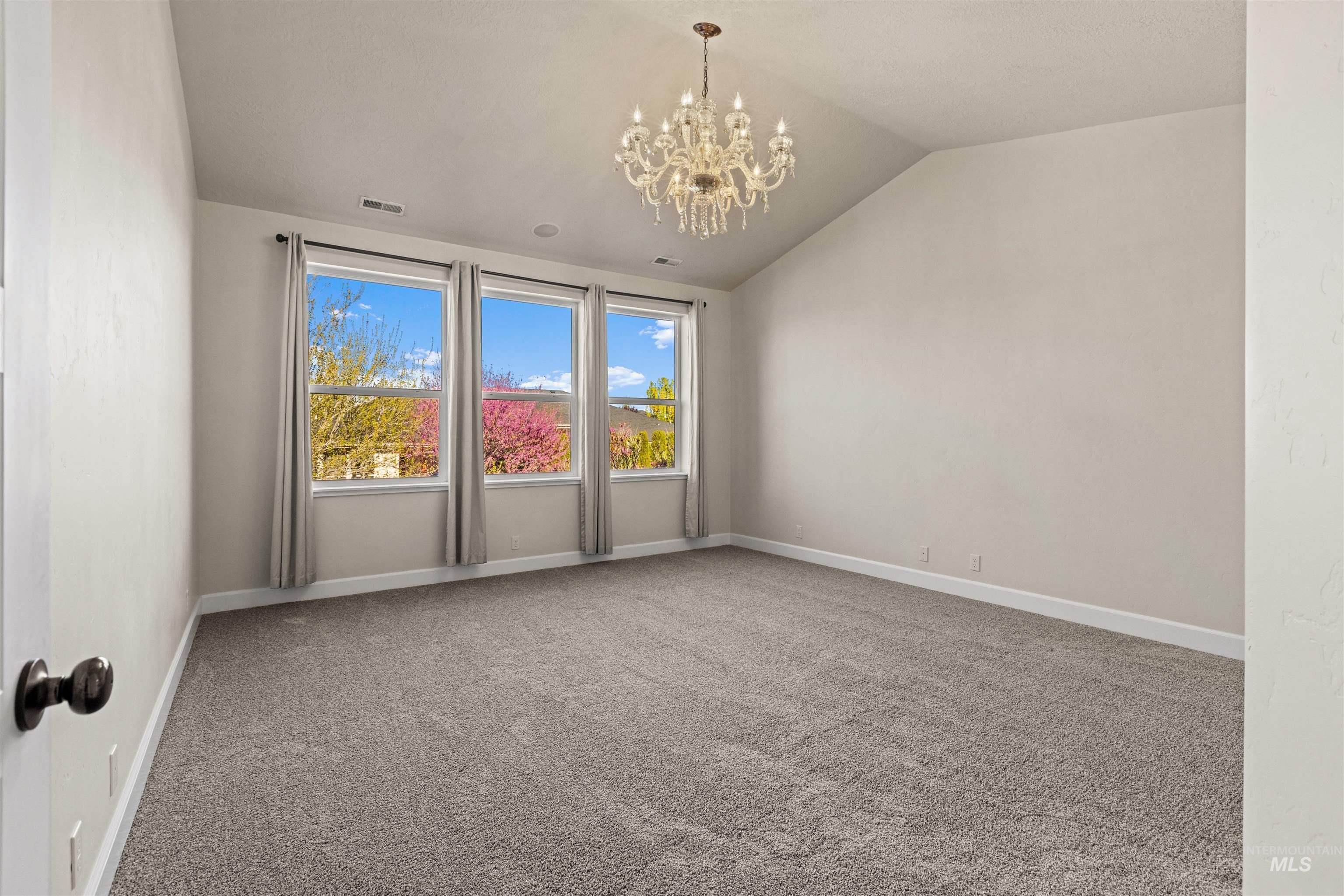 3389 S Lyford Ave, Meridian, Idaho 83642, 6 Bedrooms, 3.5 Bathrooms, Residential For Sale, Price $949,900, 98982753